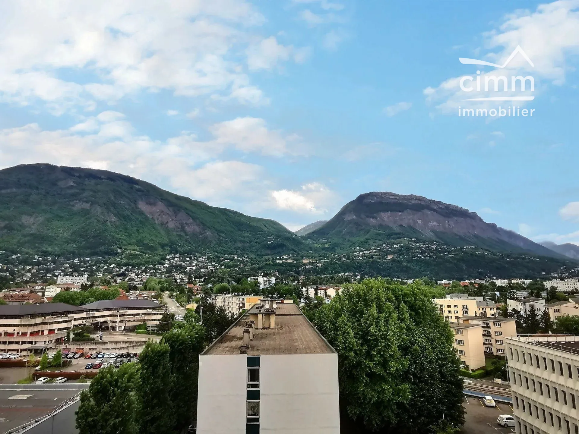 Spacieux T1 avec vue sur la Chartreuse à La Tronche