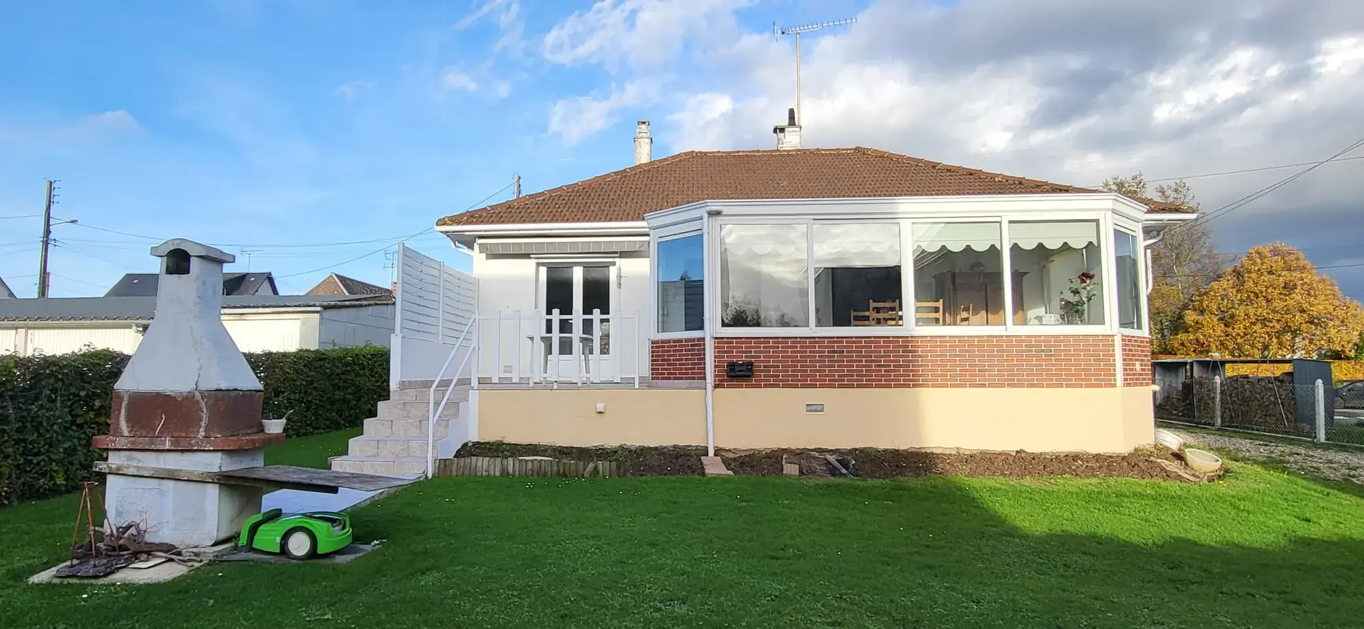 Maison de plain-pied avec sous-sol complet à Yvetot - 2 chambres, jardin, garage, proche commodités 