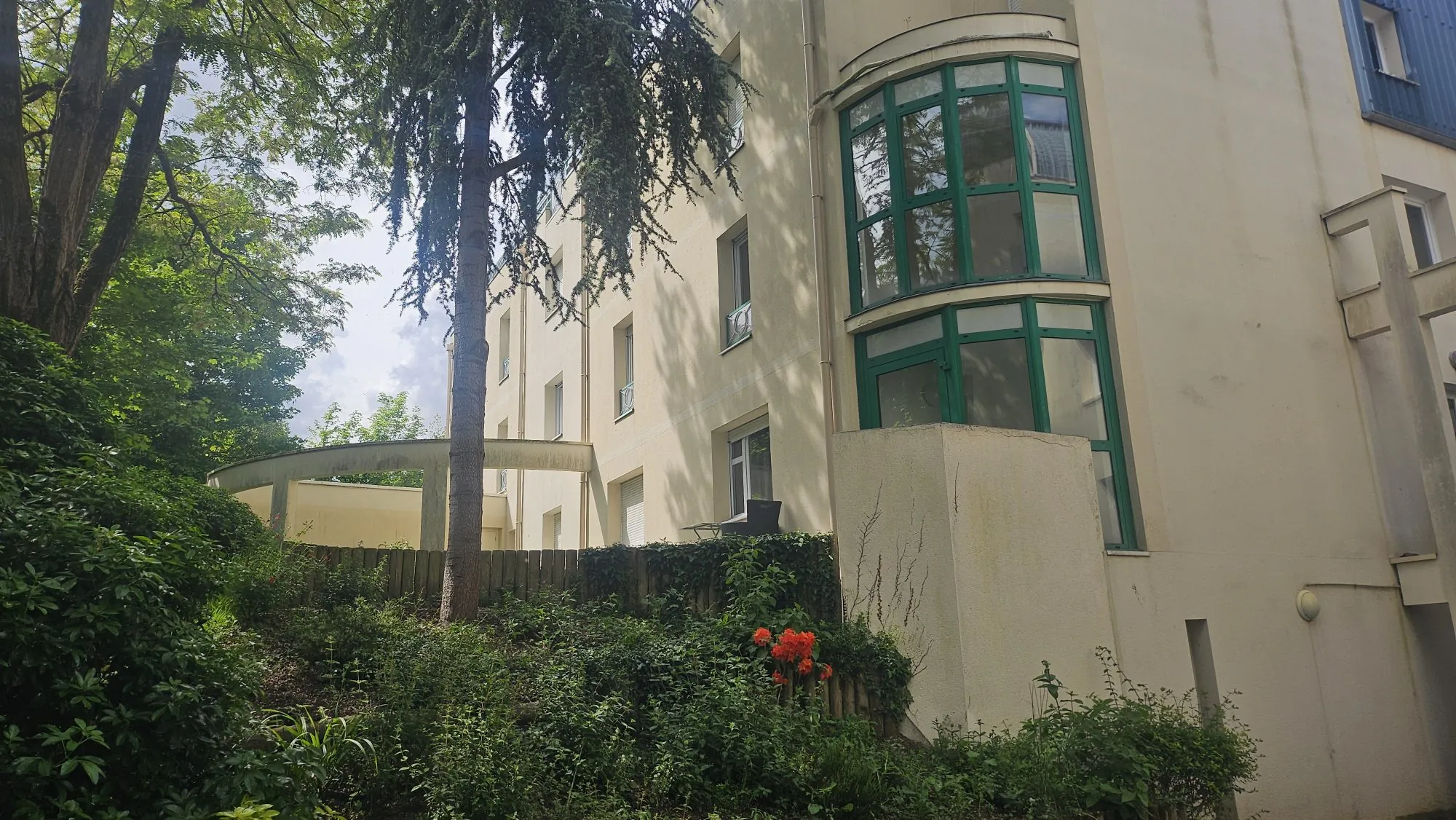 Appartement T2 à Nantes avec stationnement et vue jardin - Investissement ou première acquisition