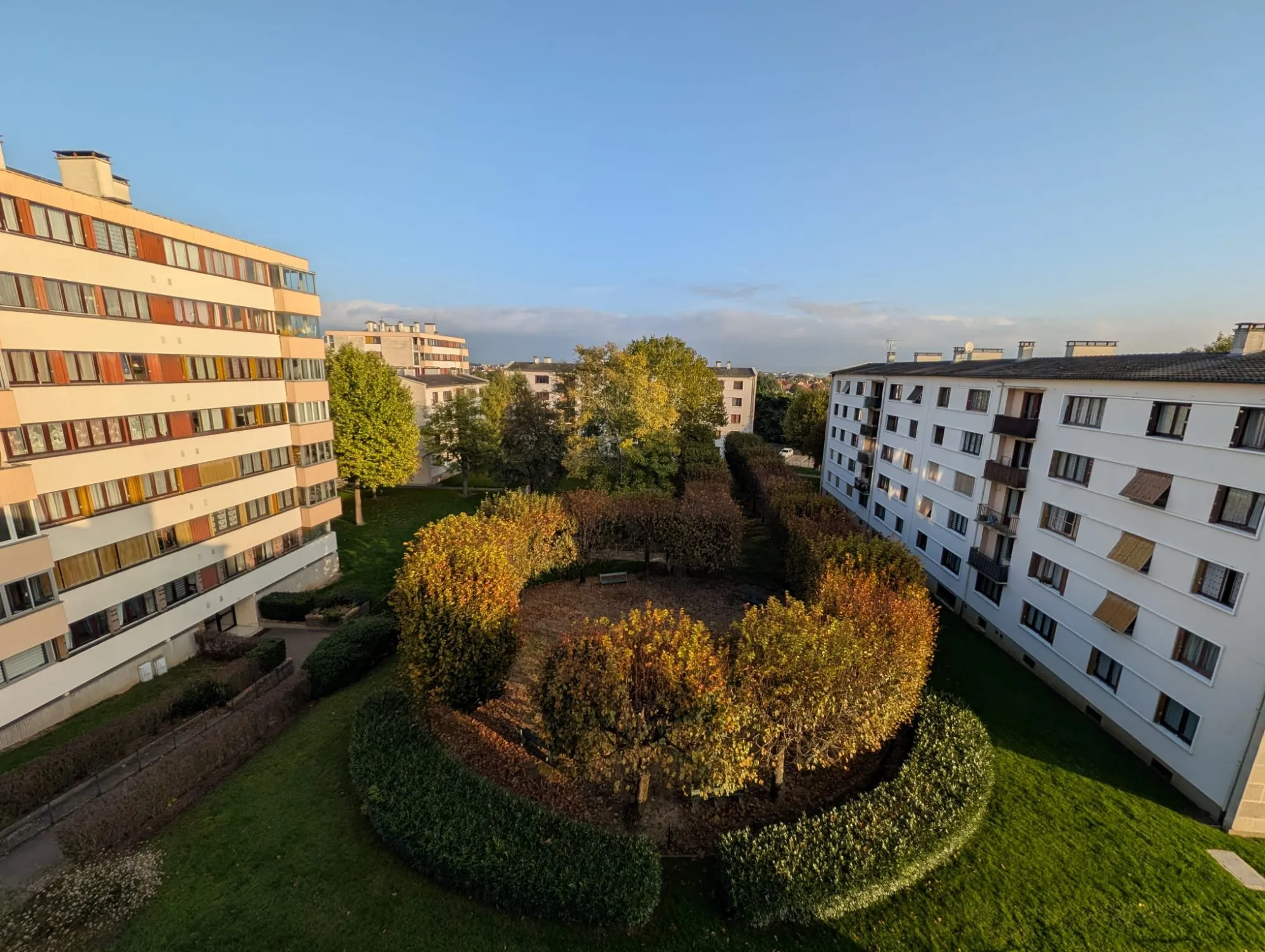 Appartement 4 pièces avec balcon à Les Clayes-sous-Bois - 66 m² à vendre