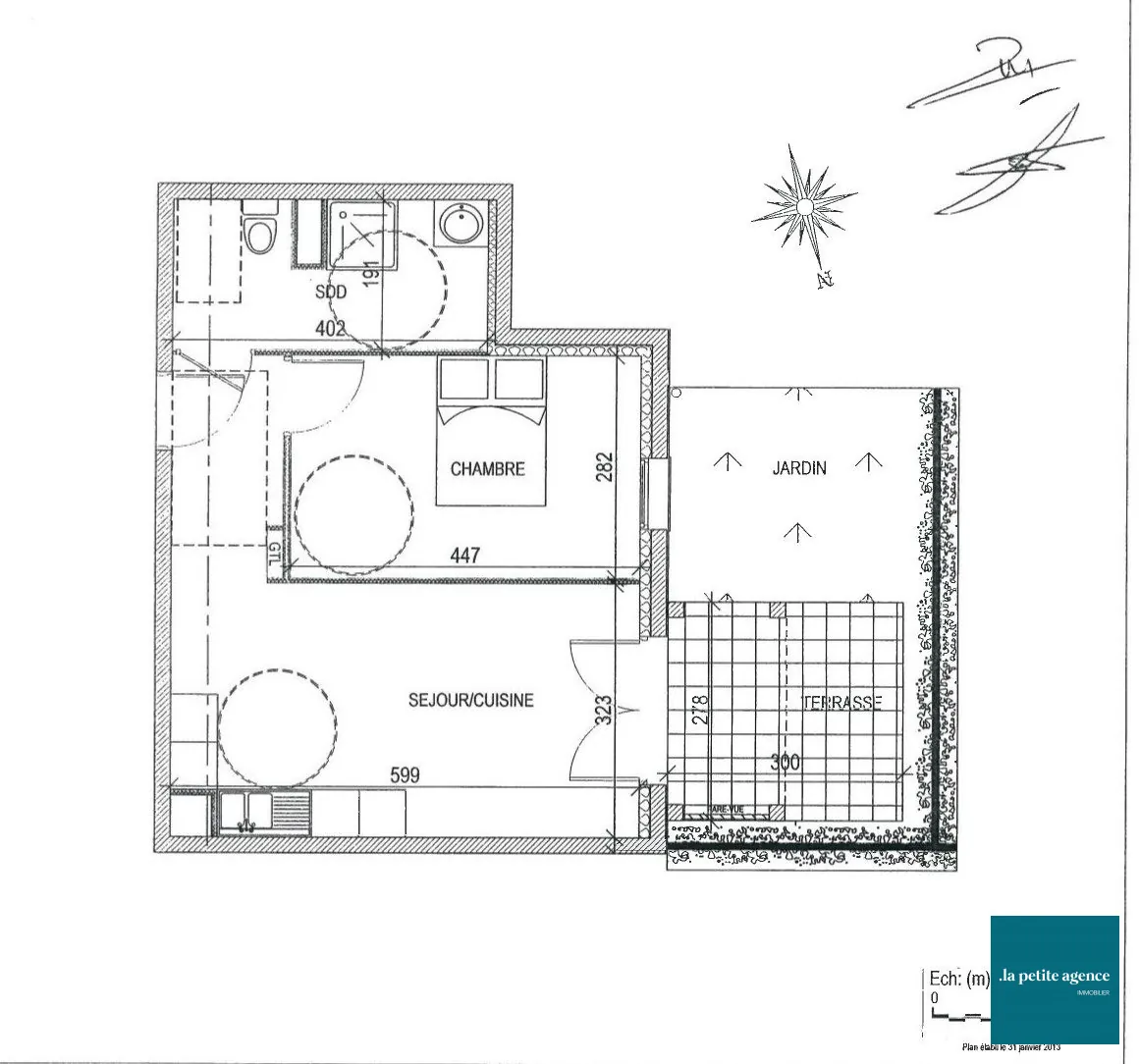 Bel appartement en rez-de-jardin de 43 m² à Honfleur avec terrasse et parking privé