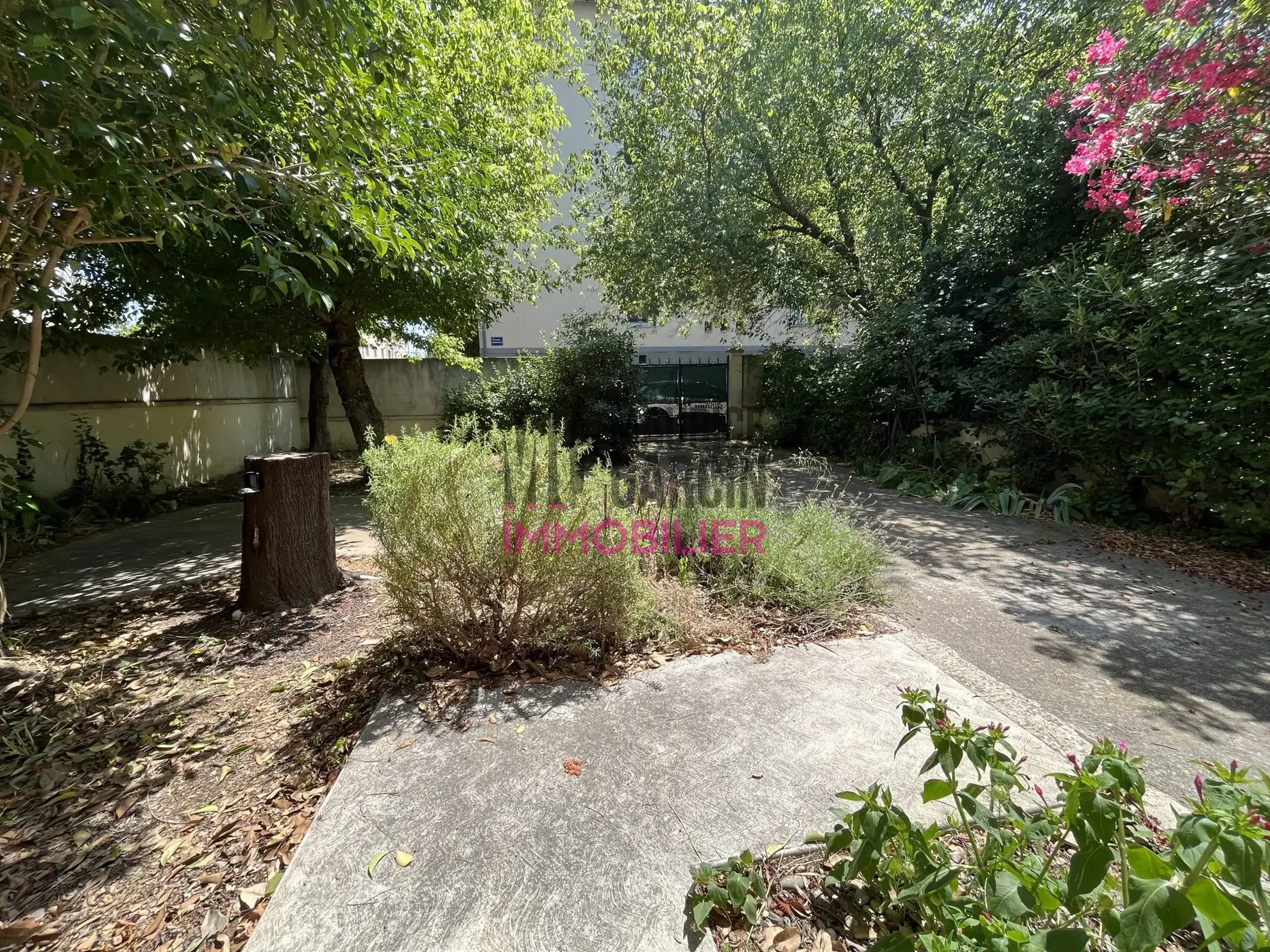 Appartement 4 pièces avec jardin à Avignon - 77 m², climatisation, proche commodités