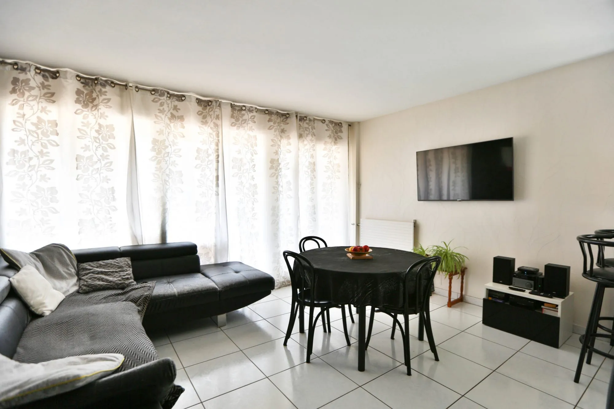 Appartement T2 à Champs-sur-Marne proche gare RER A et future ligne 15 du métro 
