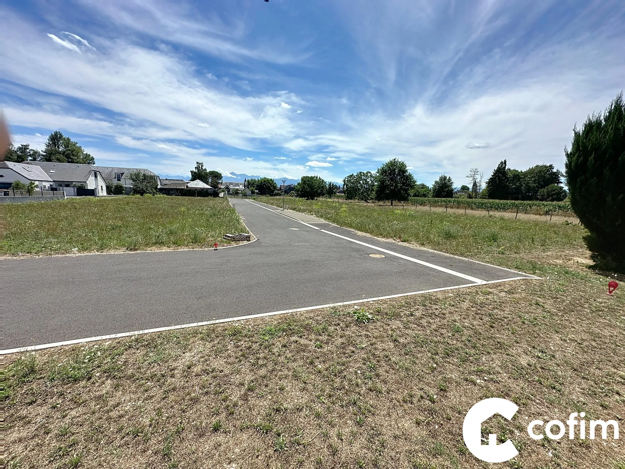 Terrain constructible et viabilisé à Laloubère - 647m² 