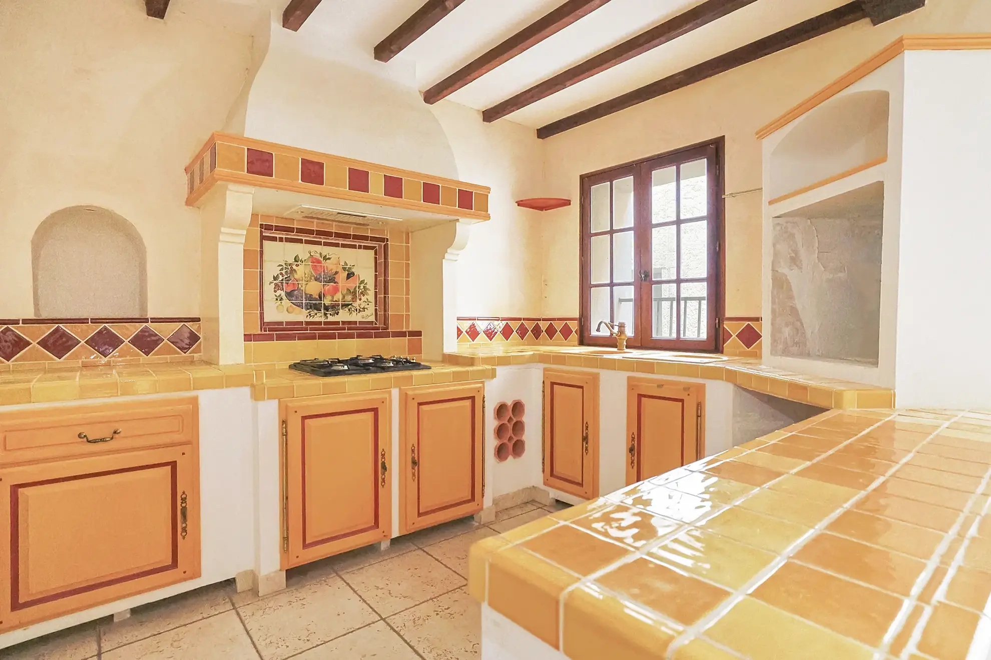 Maison de village T4 de 120 m² à Puget-ville, spacieux et lumineuse 