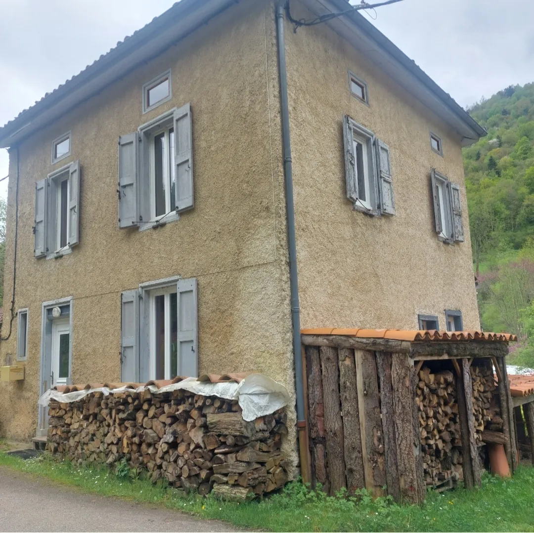 Maison de hameau T4 à Labastide-de-Sérou avec atelier et dépendance - Vue montagne