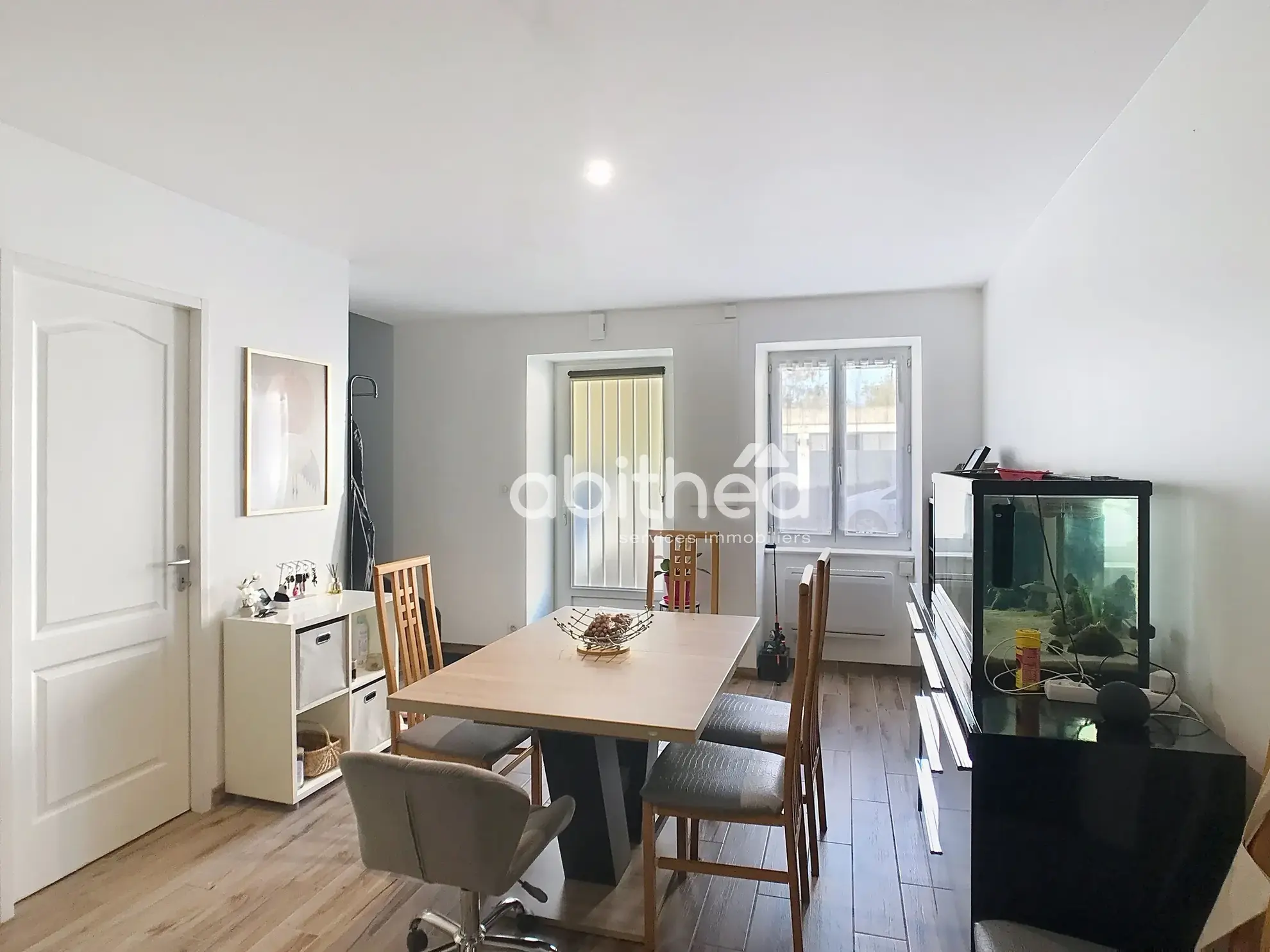 Ensemble immobilier de 2 logements à Gond Pontouvre proche Angoulême 