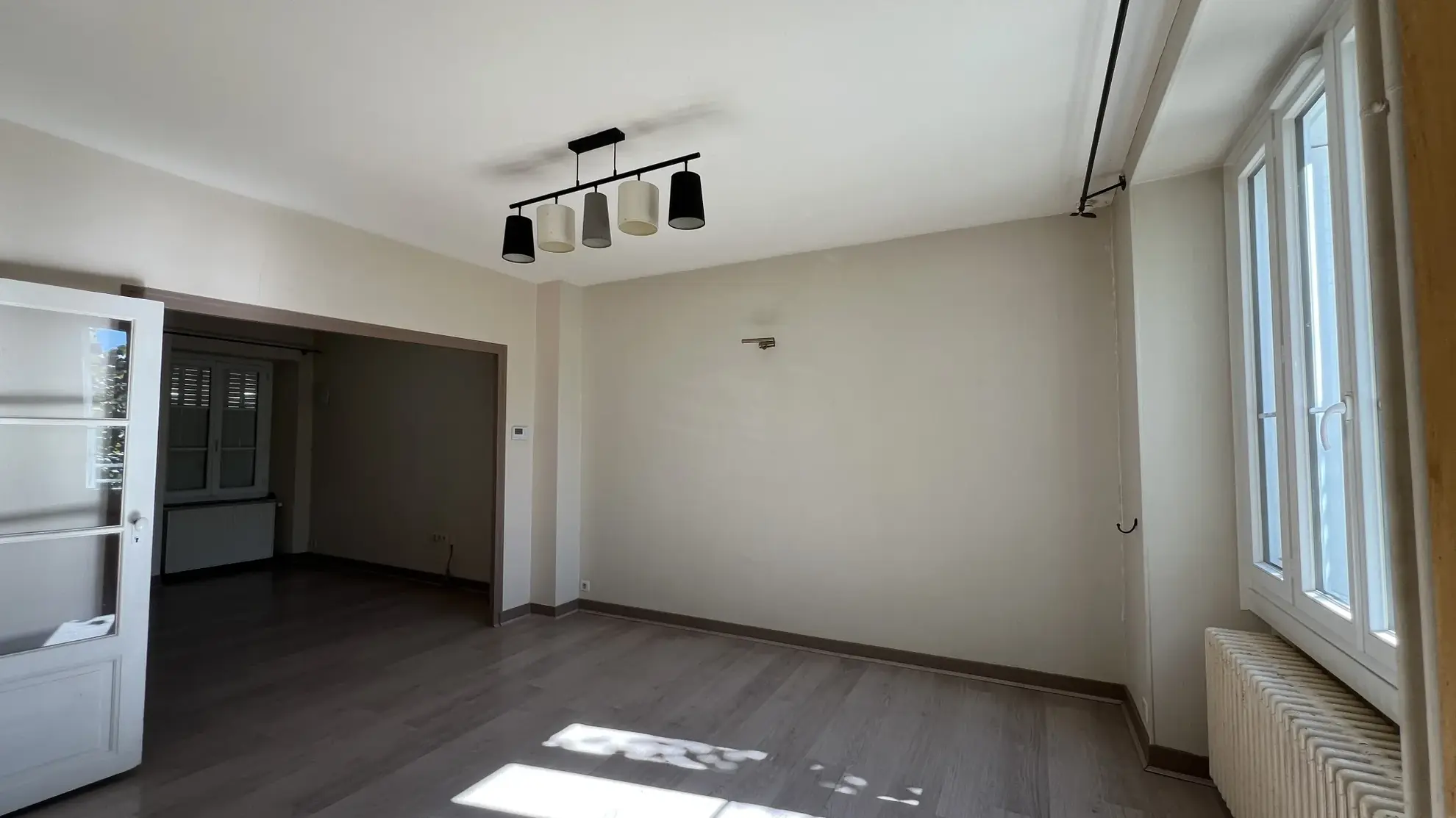 Maison de village de 64m² avec grand garage à L'Isle-sur-Serein 