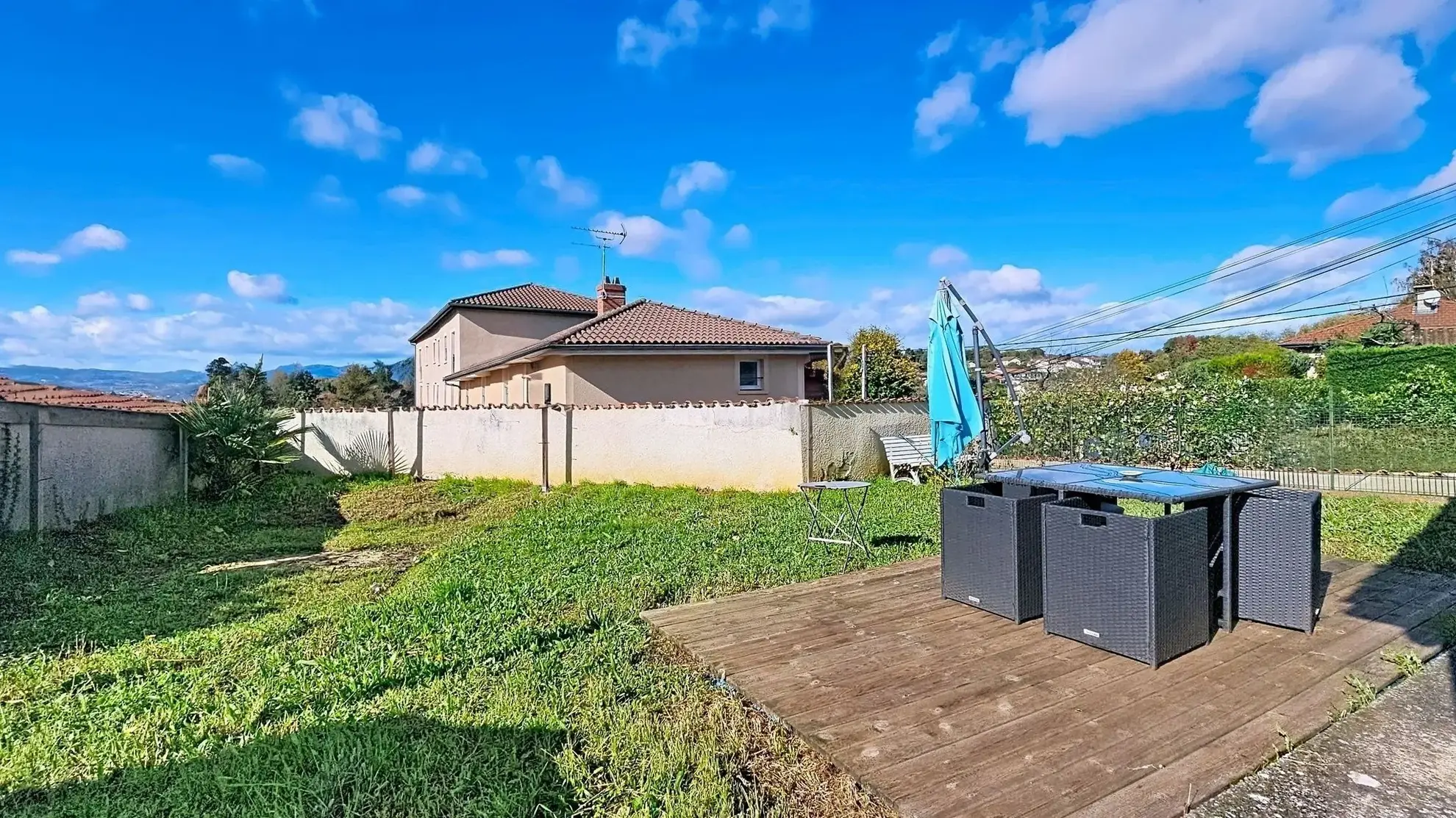 Maison de plain-pied avec 3 chambres et garage à Frans 