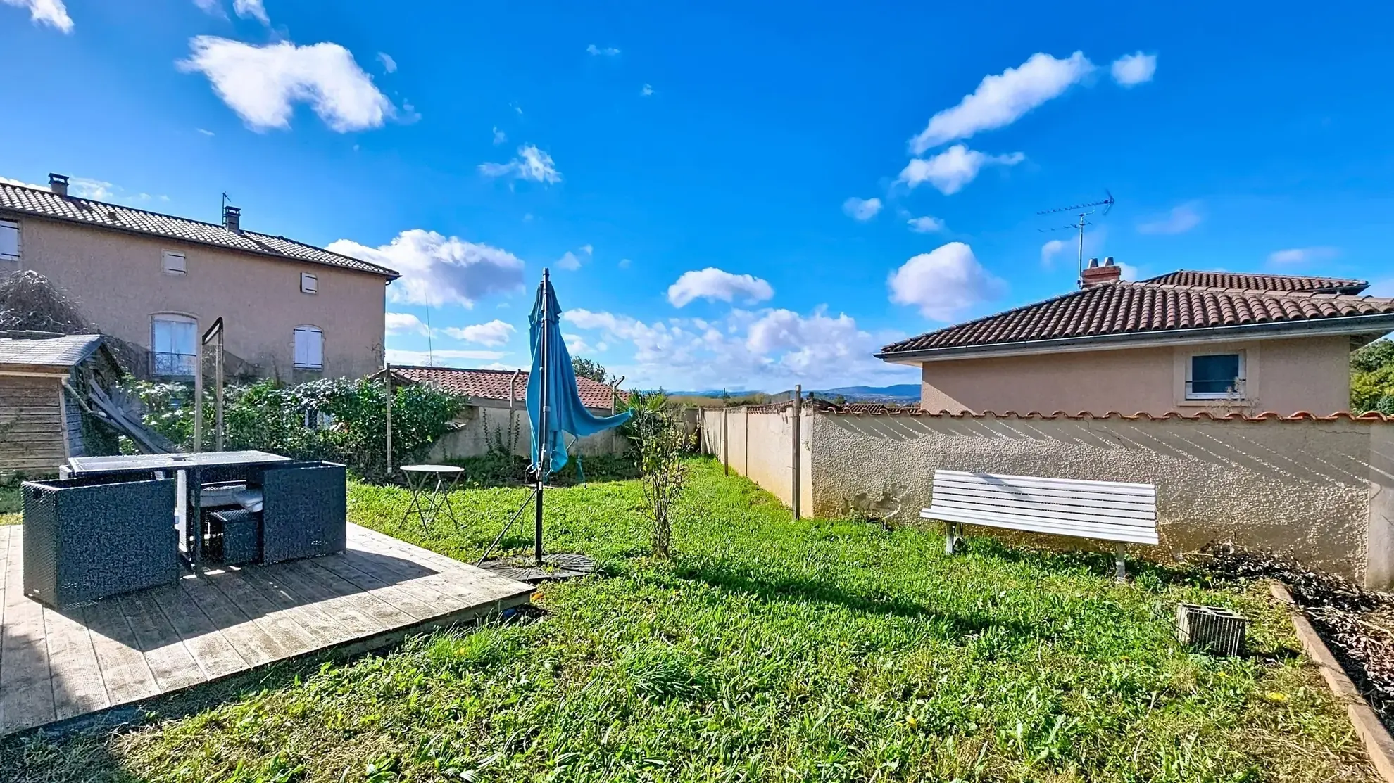 Maison de plain-pied avec 3 chambres et garage à Frans 