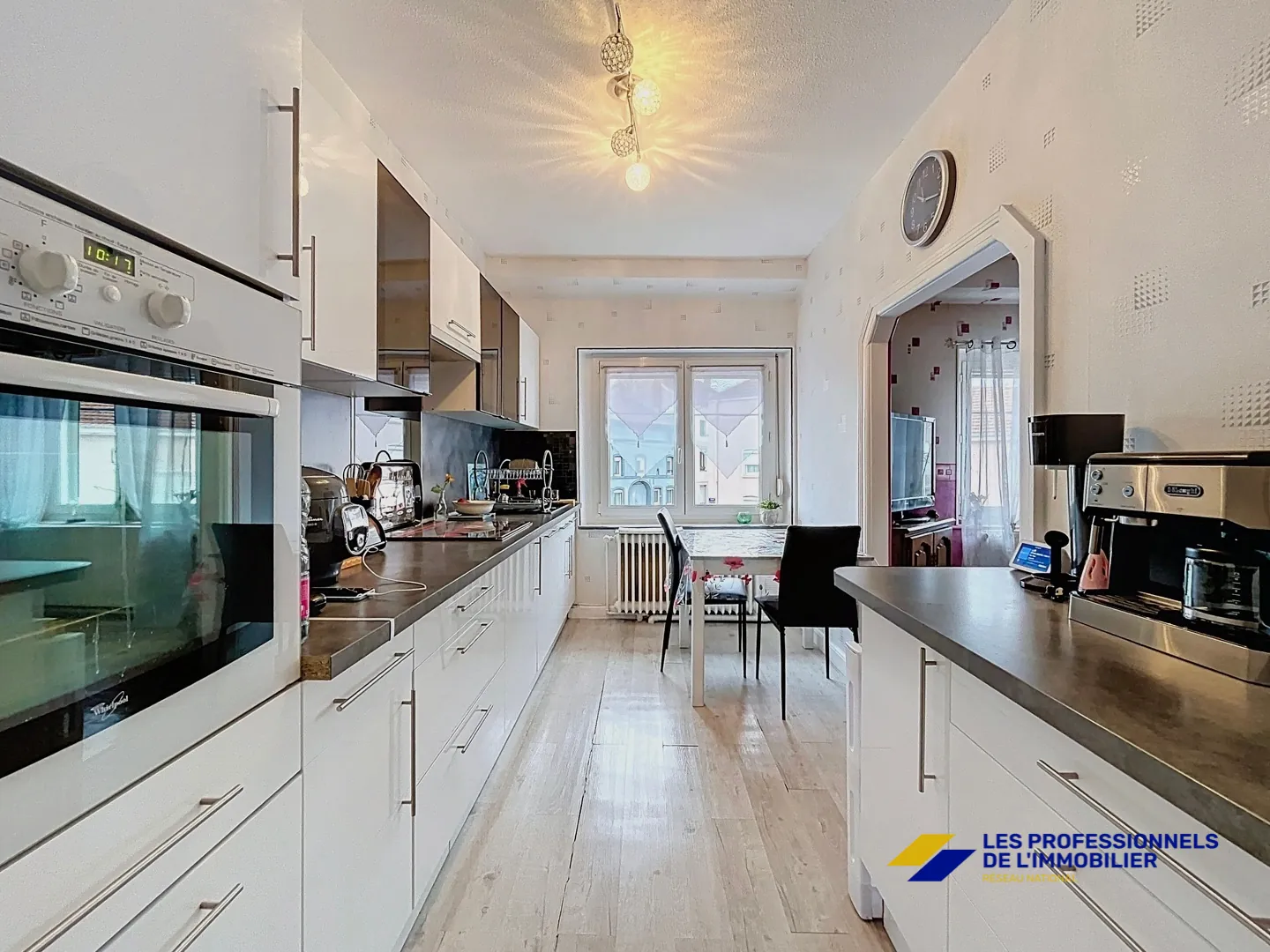 Maison à vendre avec garage de 362m² et jardin à Bruyères