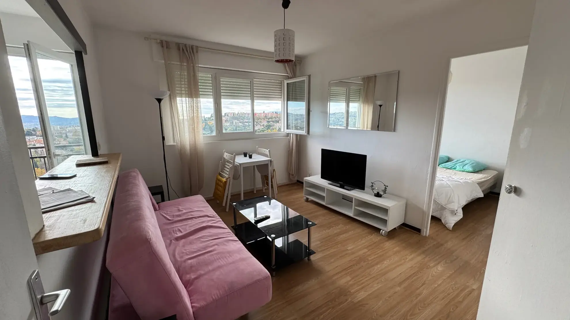 Appartement 2 pièces à Grasse avec vue mer, 38 m² rénové et lumineux