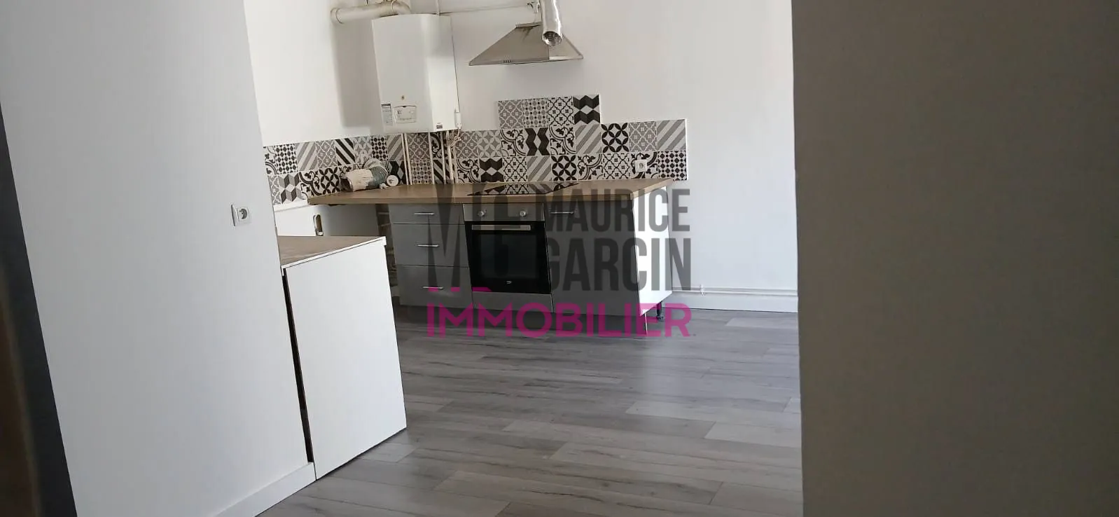 Appartement T3 rénové avec terrasse à Orange, investissement ou résidence principale 
