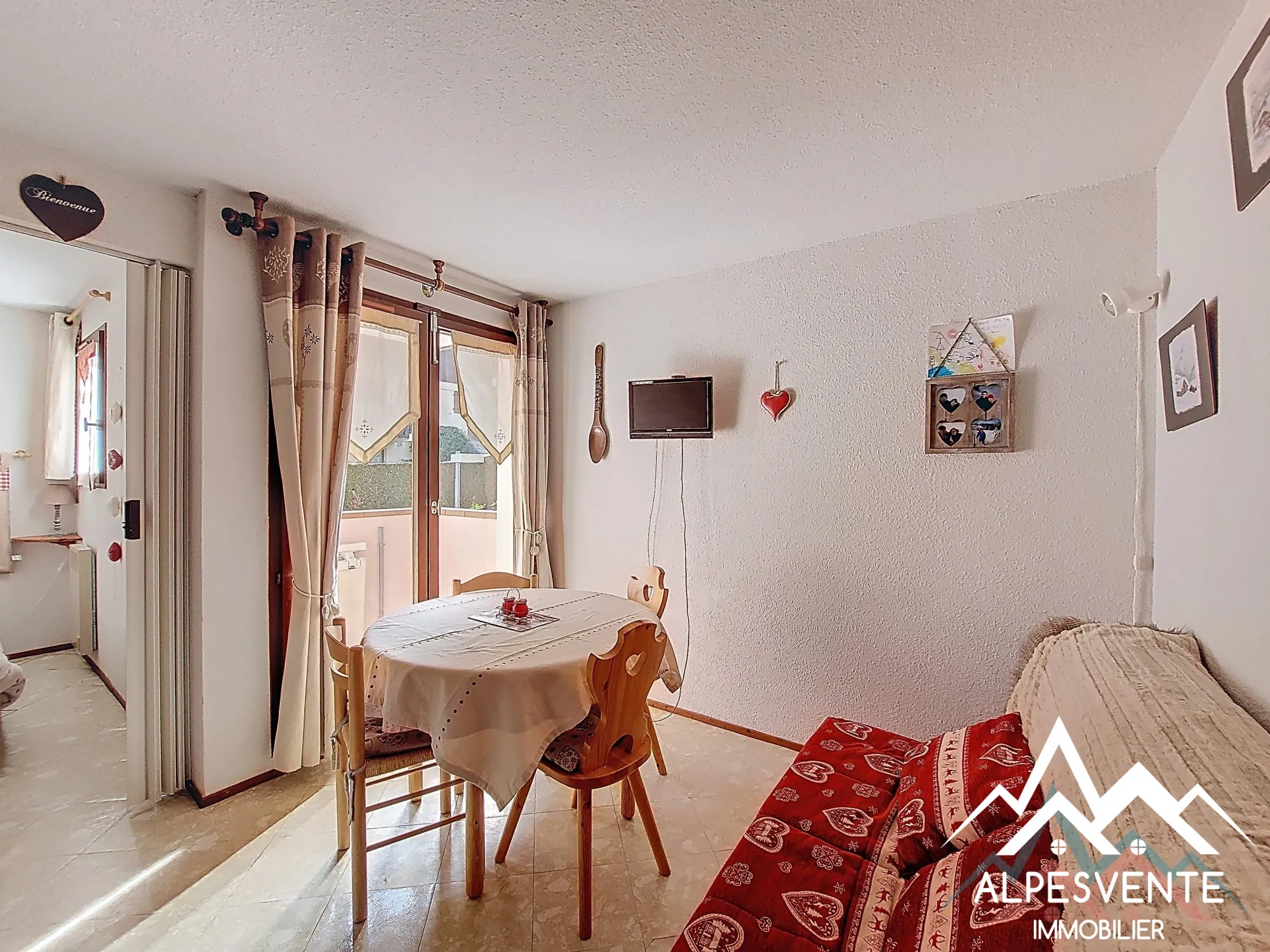 Appartement 1 chambre à Bellevaux Hirmentaz avec balcon et parking