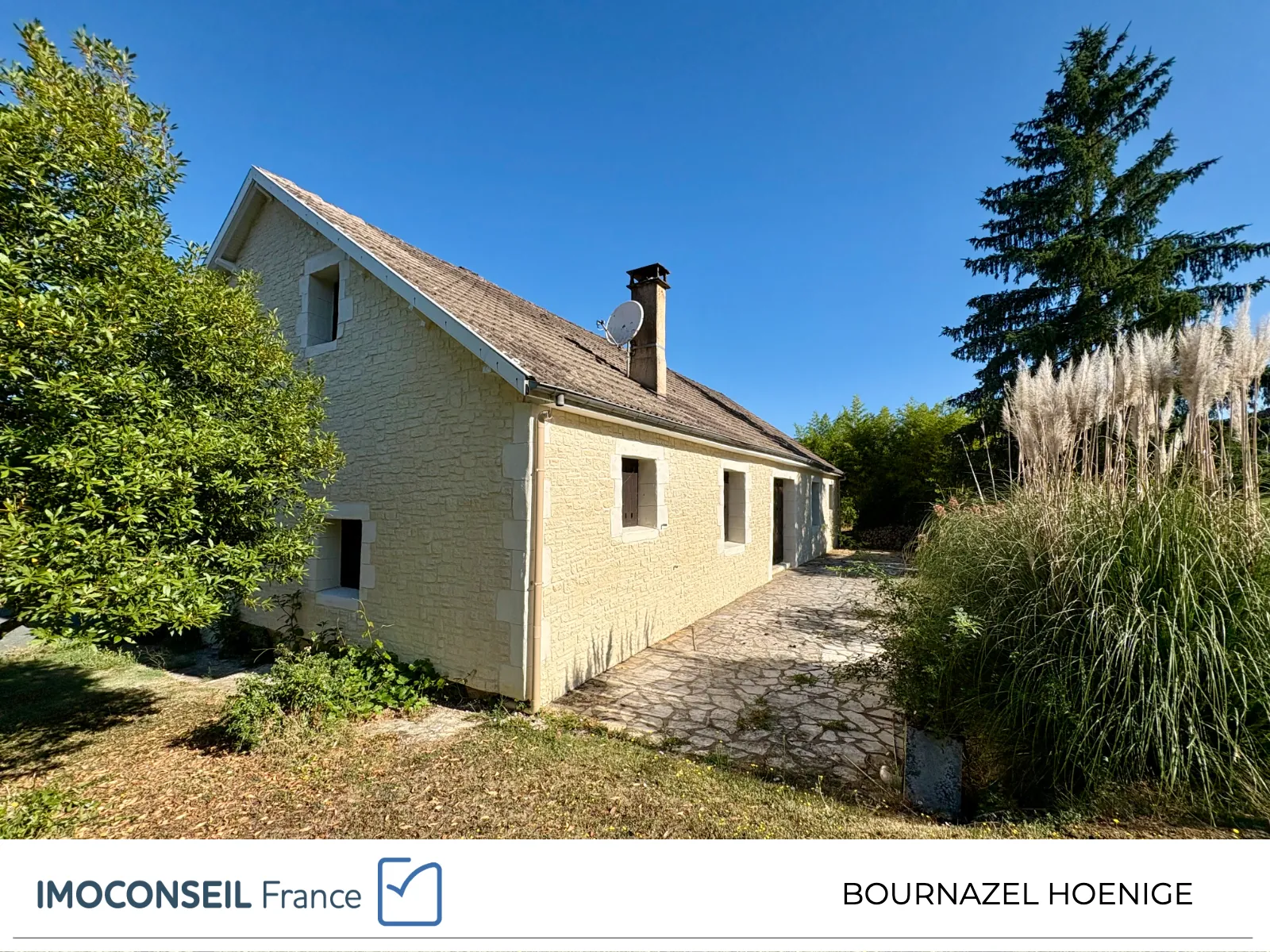 Maison de plain-pied à Terrasson avec garage et terrasse - 115 m²