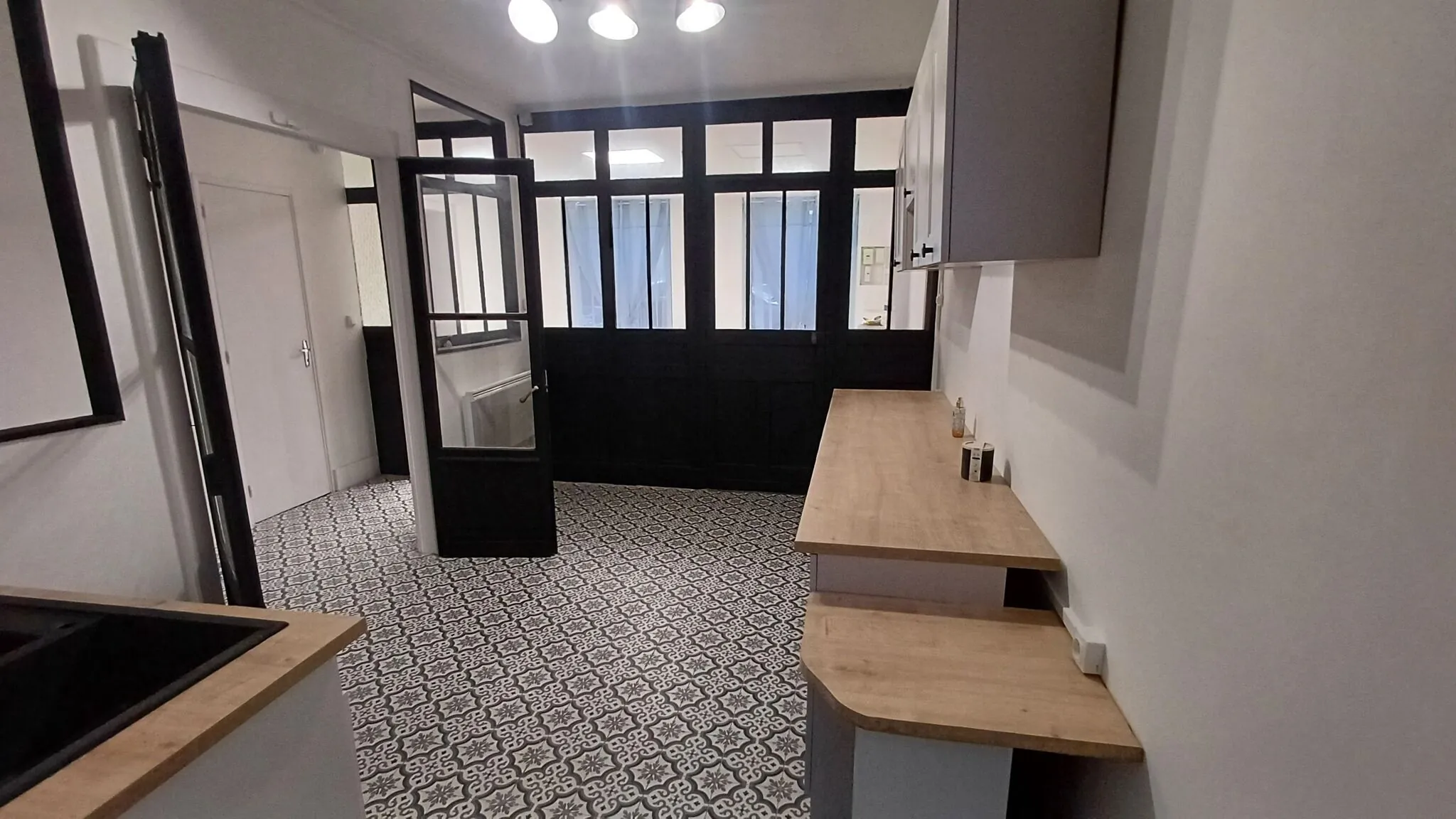 Maison mitoyenne rénovée de 190 m² à Avesnes-sur-Helpe, proche centre-ville