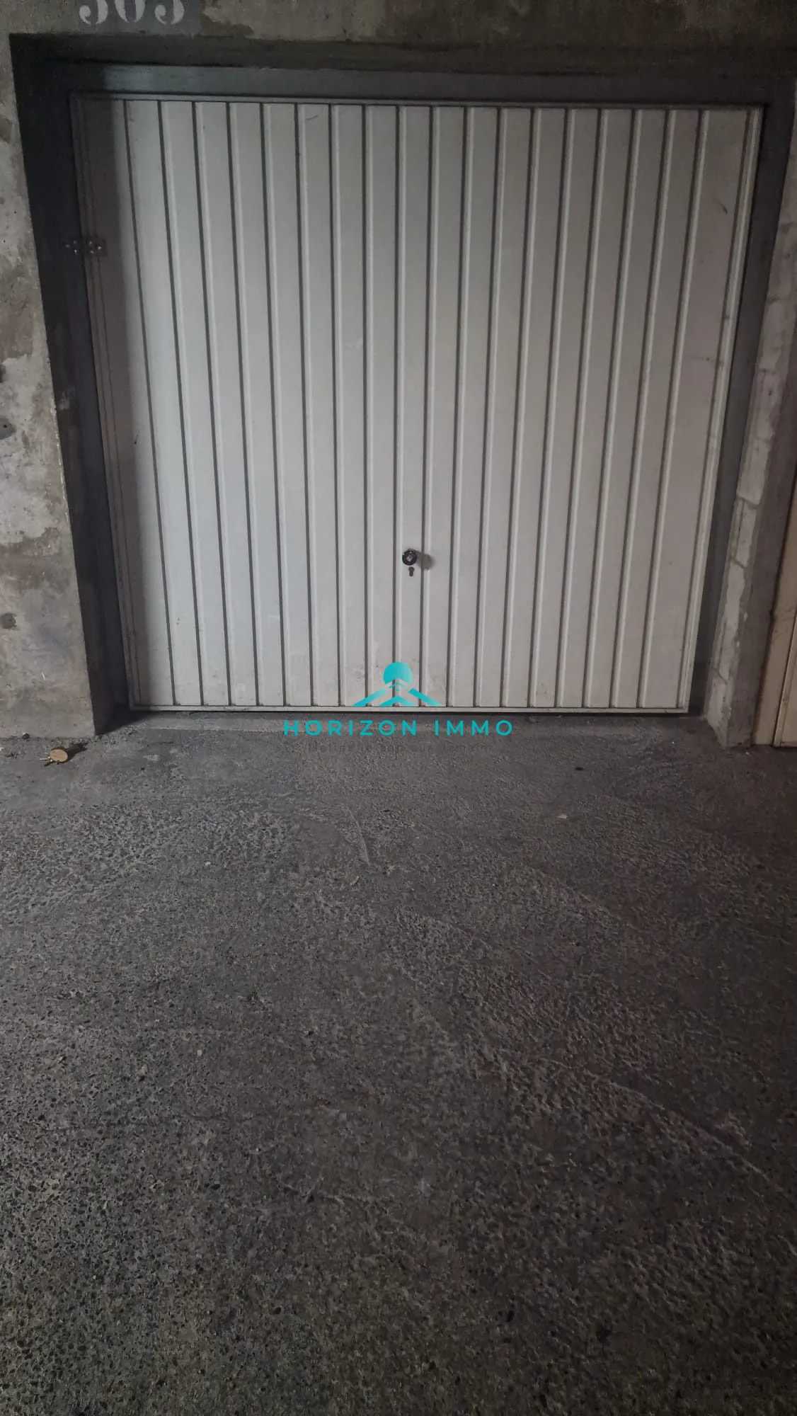 Garage à vendre à Saint-Laurent-du-Var dans le quartier des Pugets