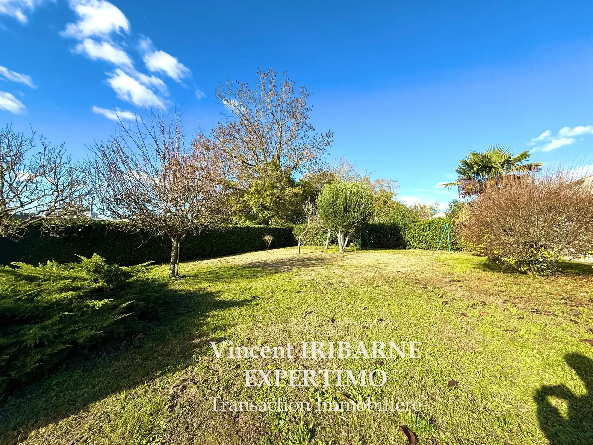 Maison de plain-pied avec jardin et garage à Saintes Recouvrance 