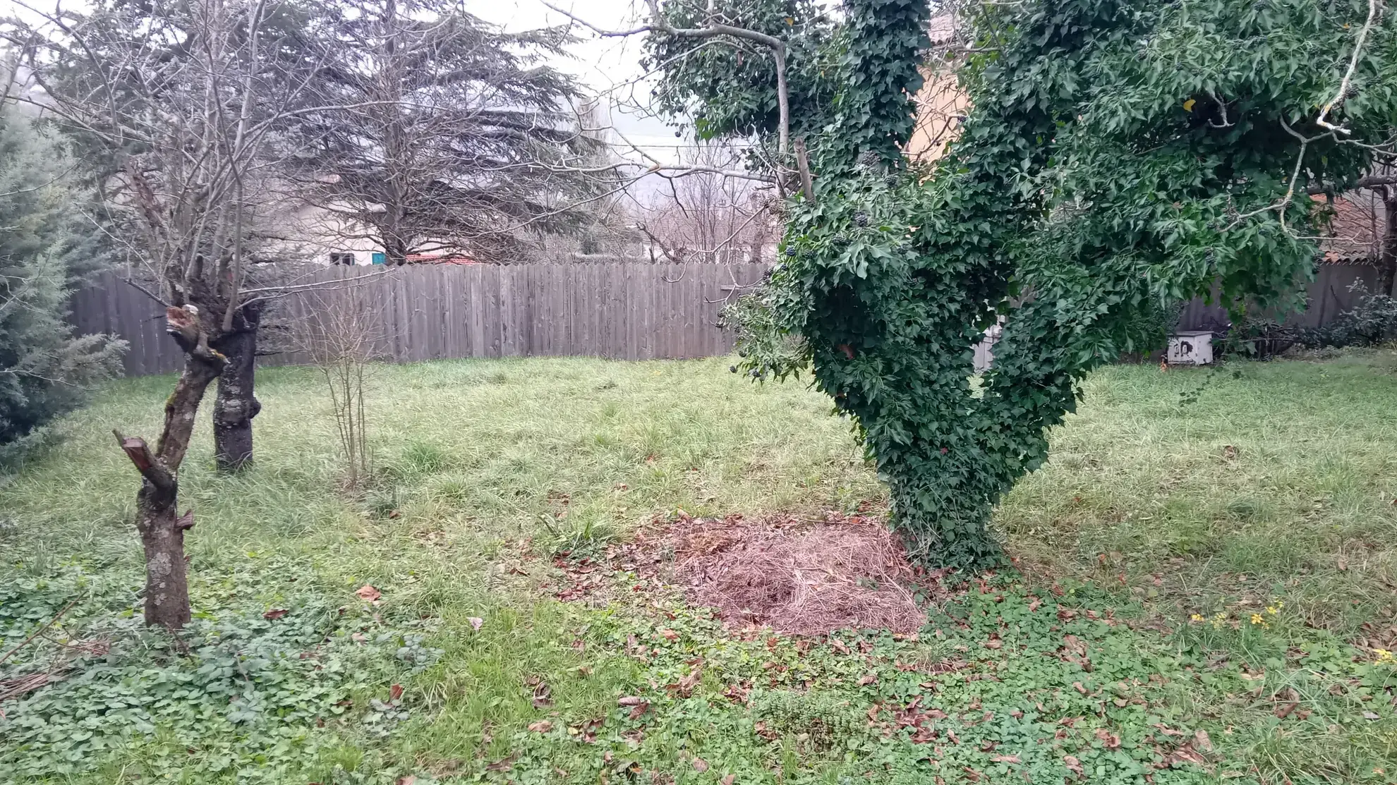 Terrain à bâtir de 845m² à Millau, secteur calme et recherché 