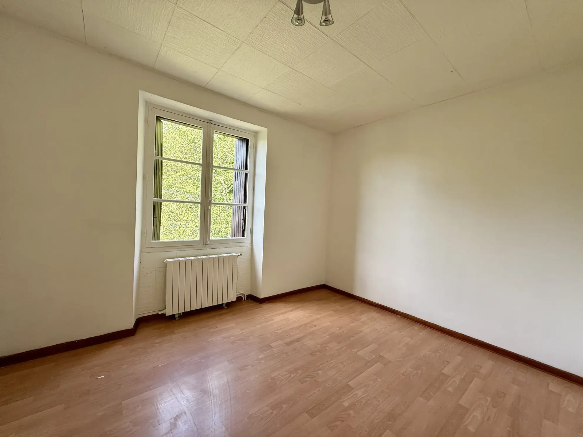 Maison en pierre de 230m² à vendre près de Sarlat avec potentiel locatif 