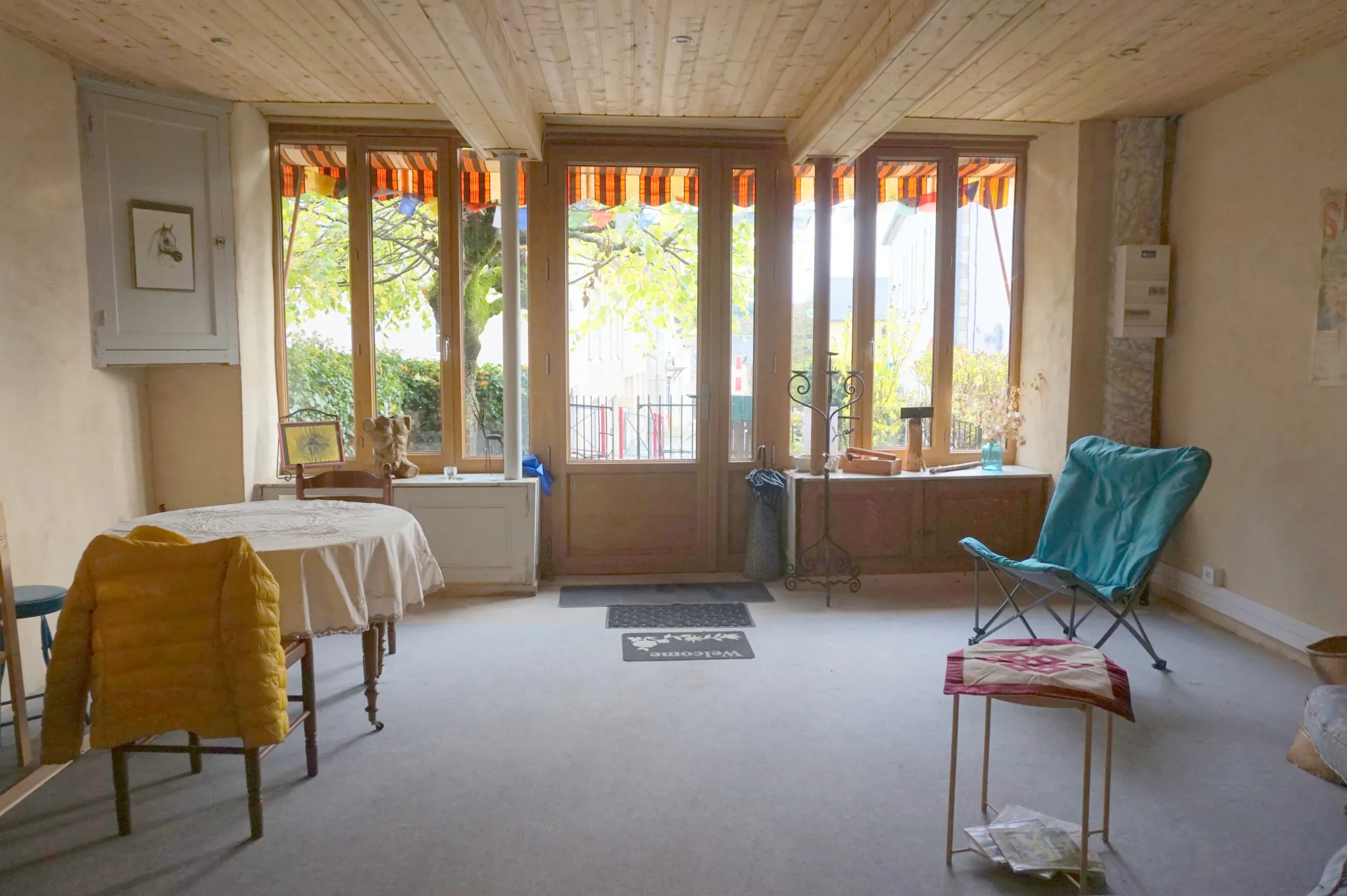 Maison de village de 7 pièces, 117m² avec studio et terrains à Saint-Honoré-Les-Bains 