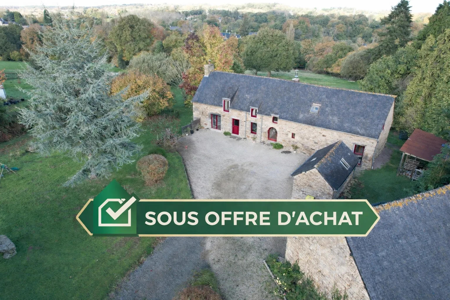 Longère en pierre de 190 m² avec terrain à Boqueho (22170)