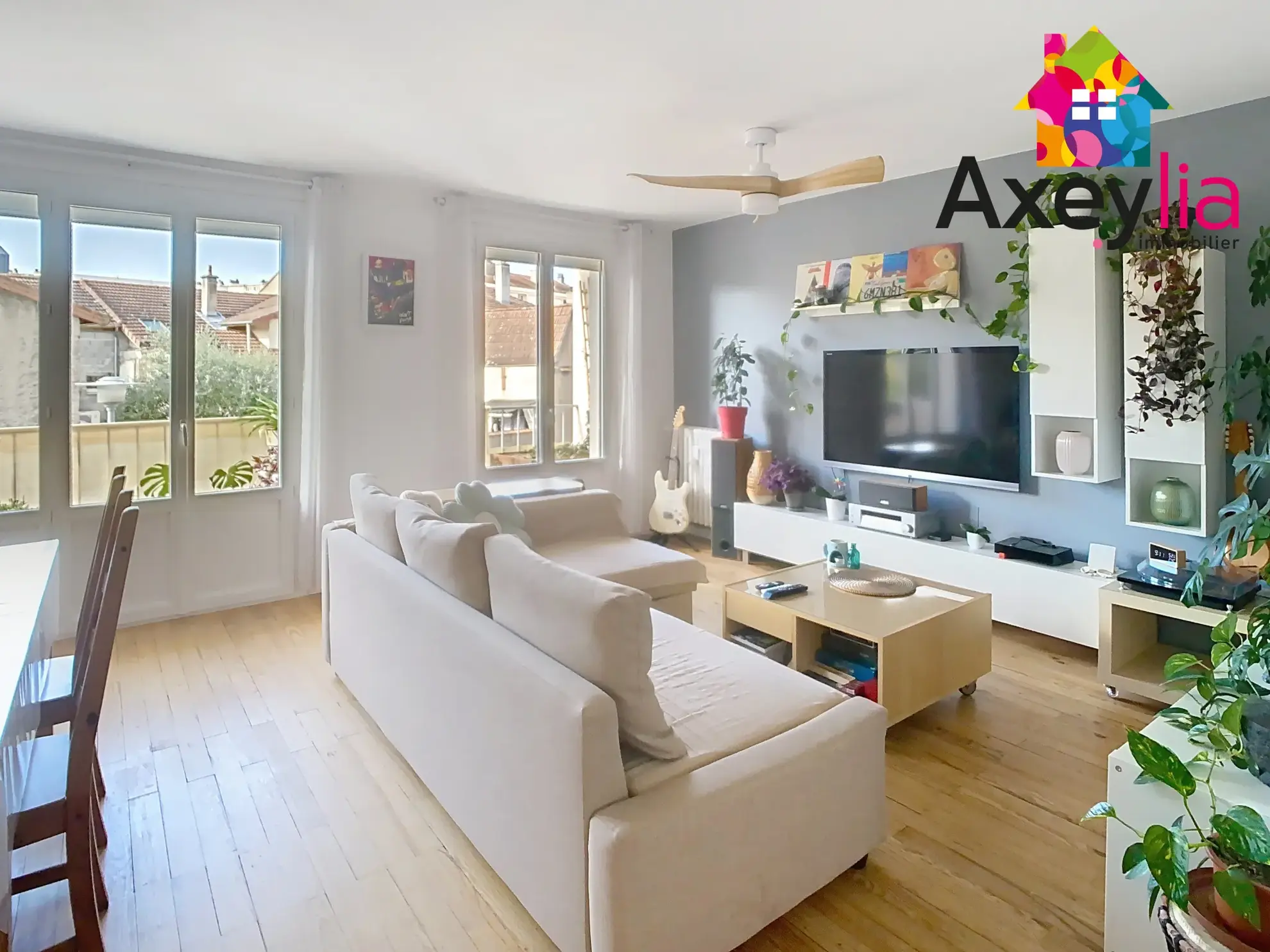 Appartement T4 à Roanne proche de la gare avec garage et cave 