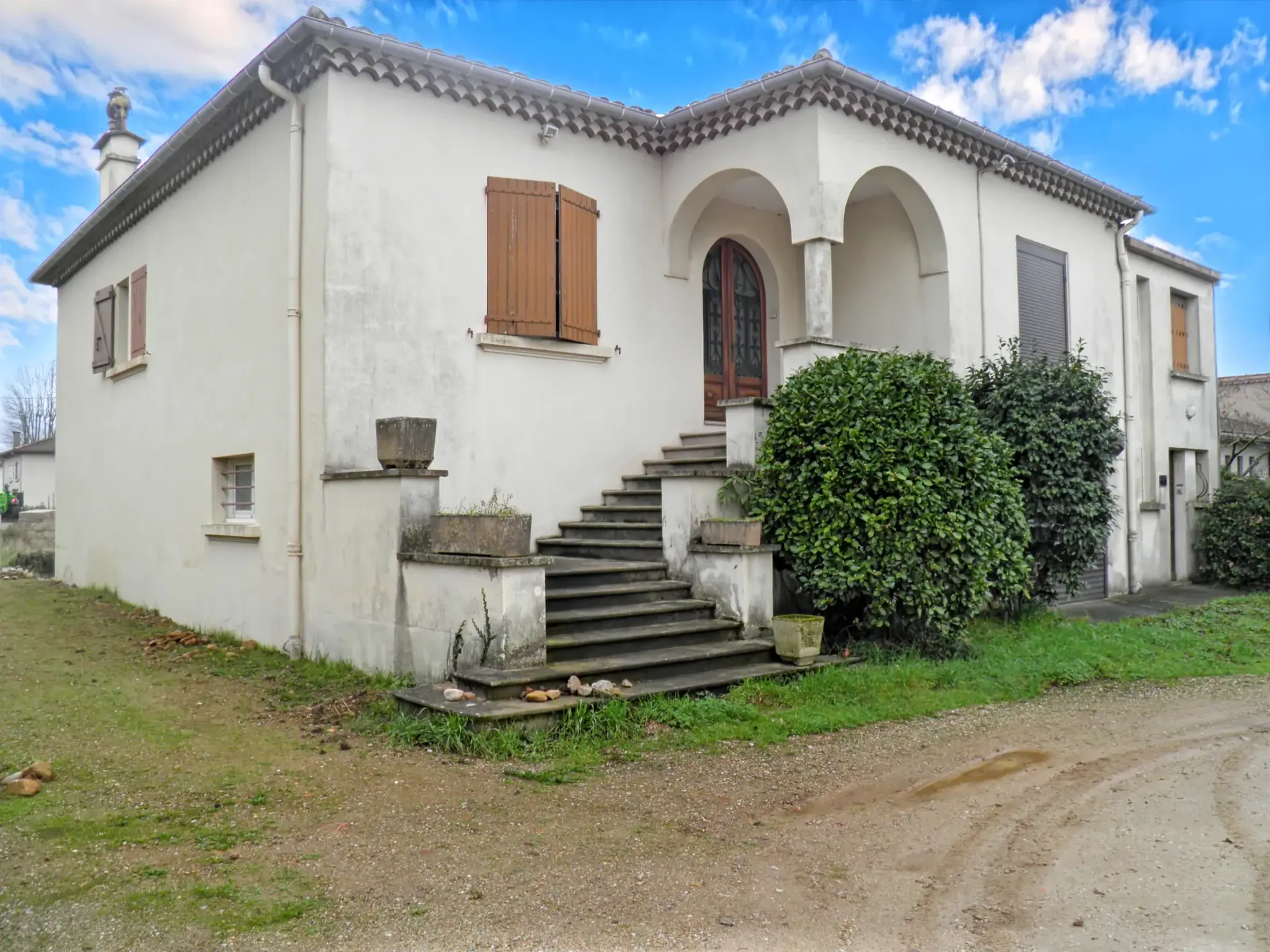 Maison traditionnelle de 240 m² avec terrain constructible à Aussillon Mazamet