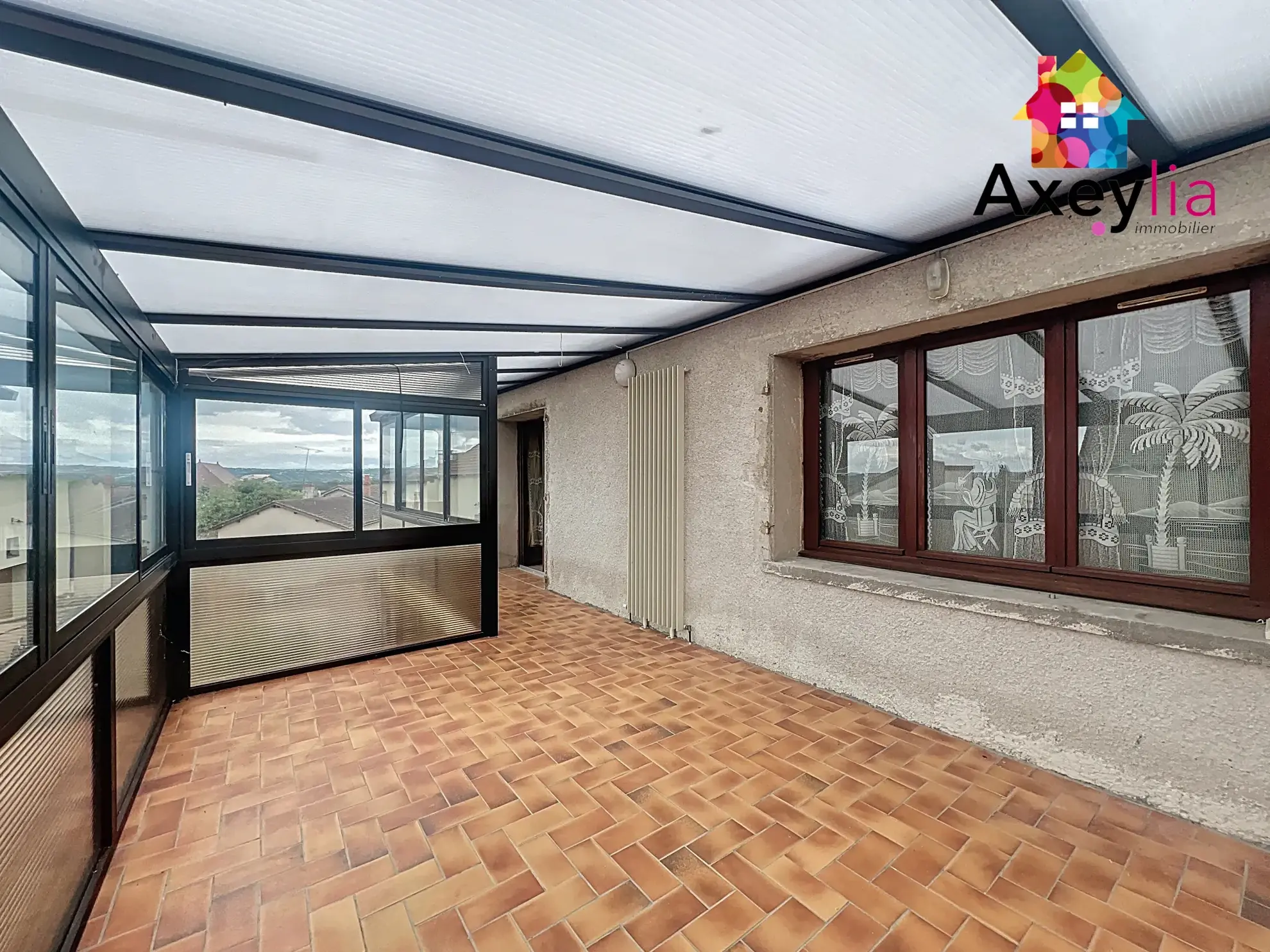 Maison à Melay avec appartement, garage et potentiel d'aménagement - investissement ou résidence 