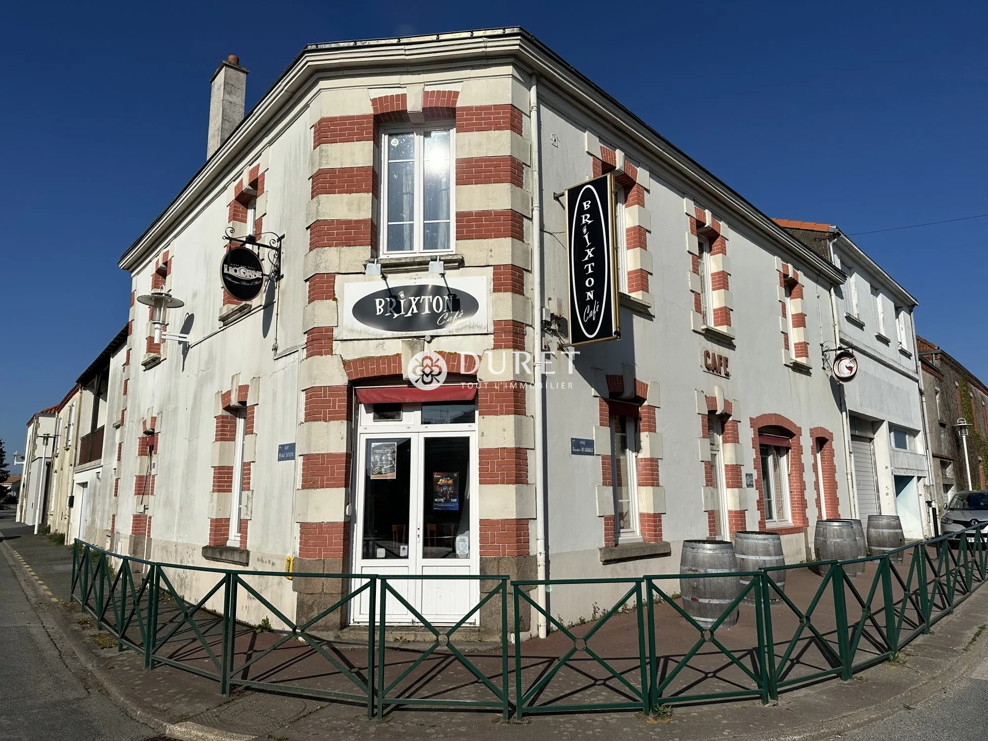 Immeuble mixte à vendre à Treize-Septiers avec rendement immédiat et potentiel d'évolution