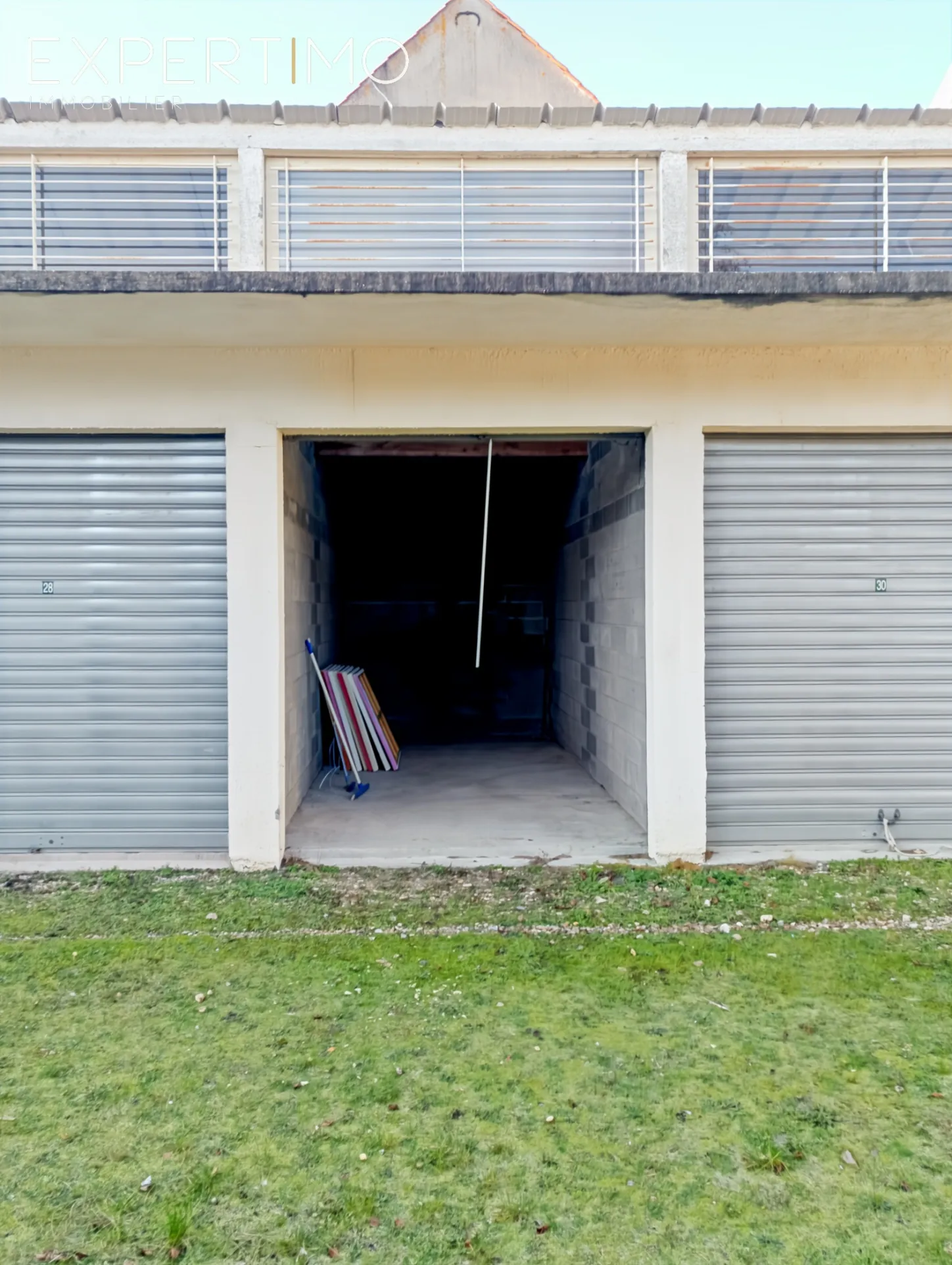 Garage en Parpaing avec Porte Alu Roulante à Le Crotoy