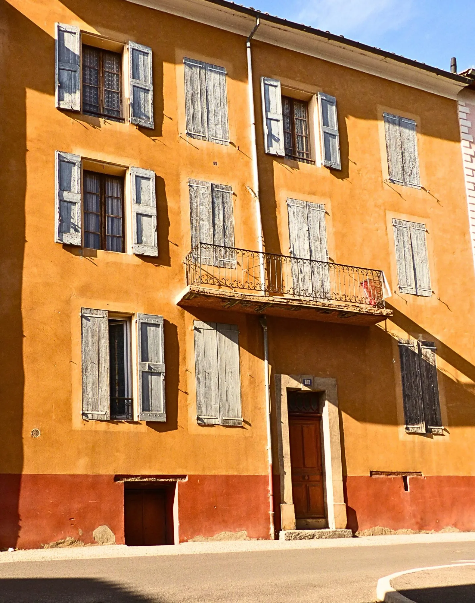 Maison ancienne à vendre à Digne-les-Bains avec fort potentiel