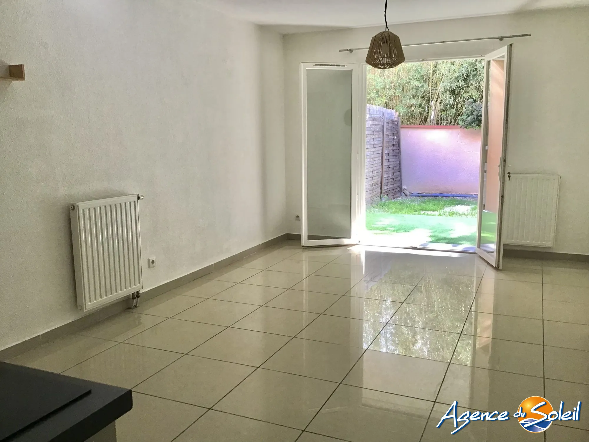 Appartement T2 avec terrasse, jardin et parking à Saint-Cyprien