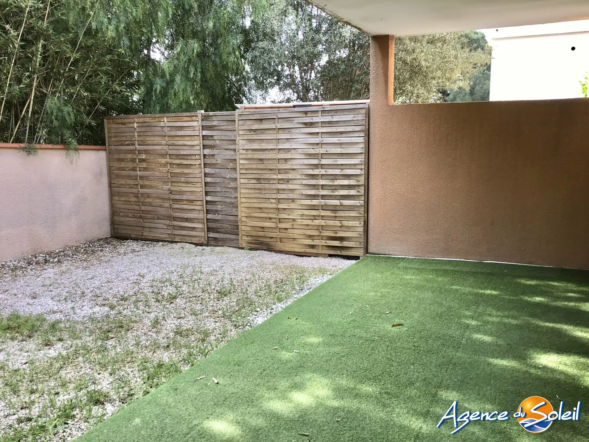 Appartement T2 avec terrasse, jardin et parking à Saint-Cyprien 