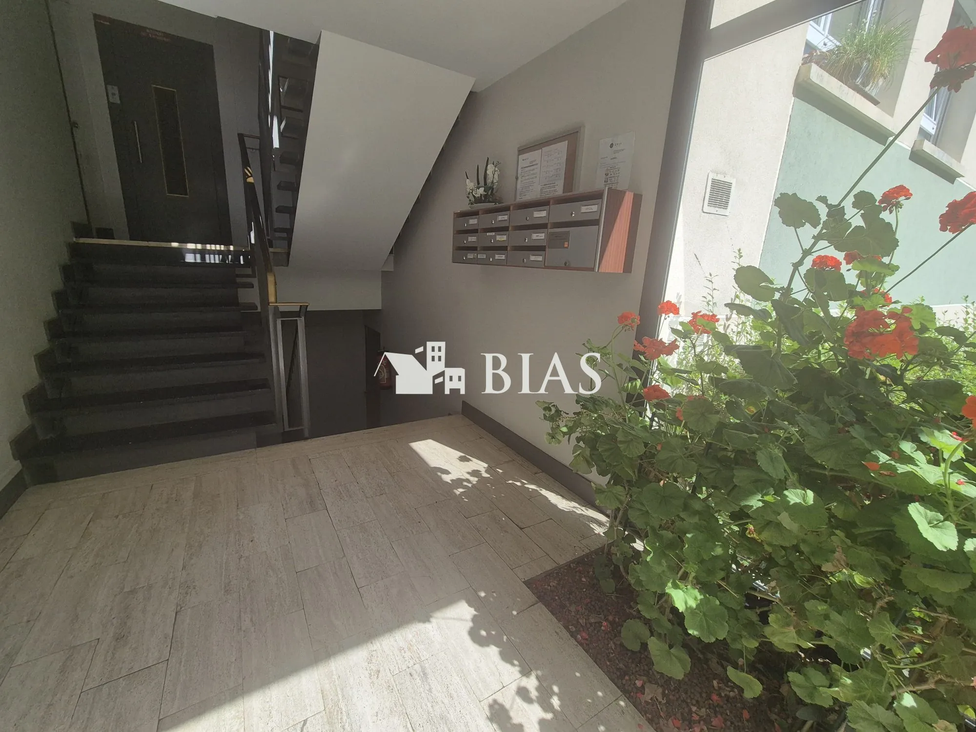 Appartement T3 à vendre à Rouen, lumineux et spacieux, avec jardin privatif