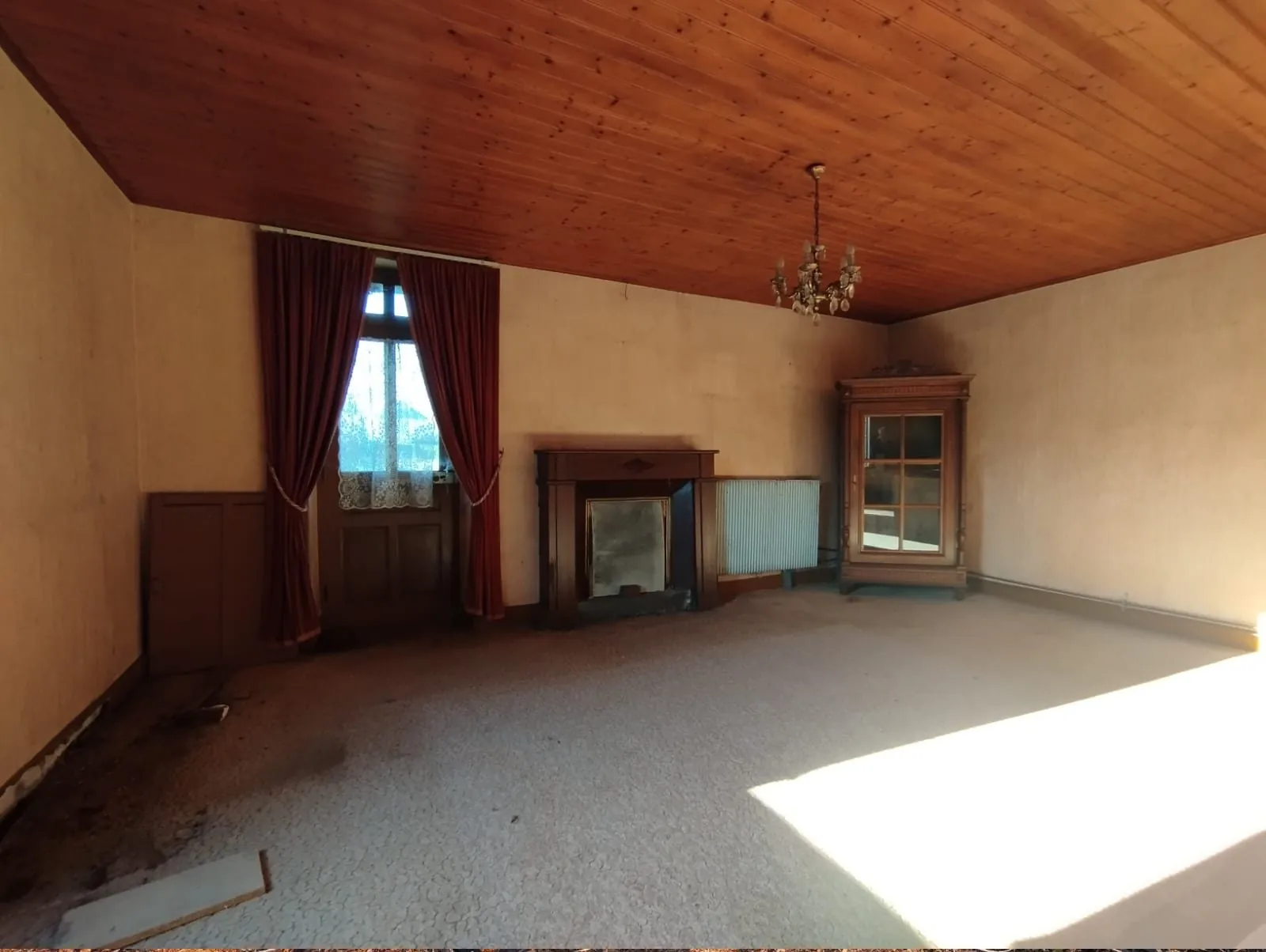 Charmante maison ancienne à rénover avec dépendance et grange à La Gacilly 