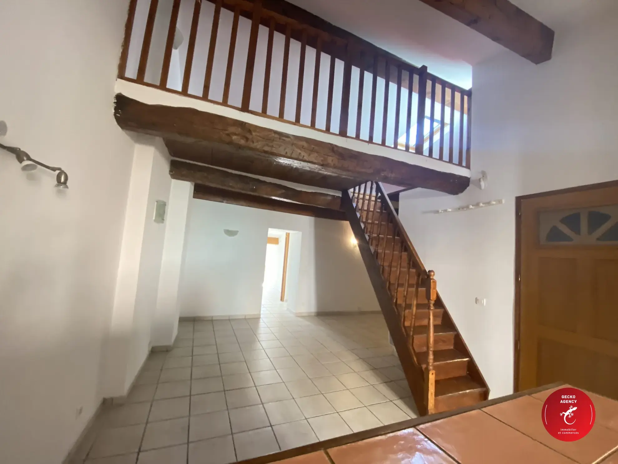 Piece à vivre Bel appartement de 67 m² au centre de La Motte avec mezzanine 