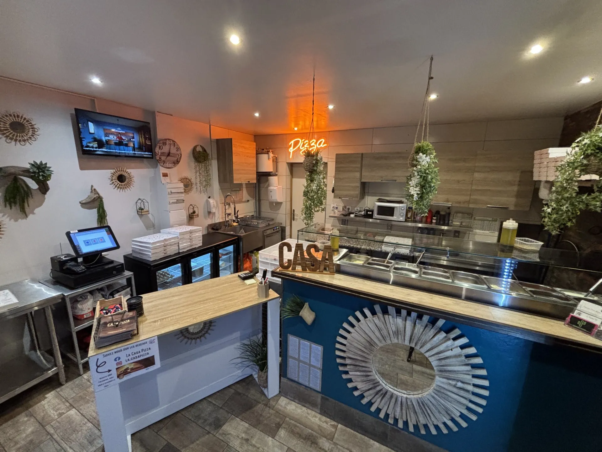 Fonds de commerce de pizzeria à emporter avec forte clientèle et potentiel de développement 
