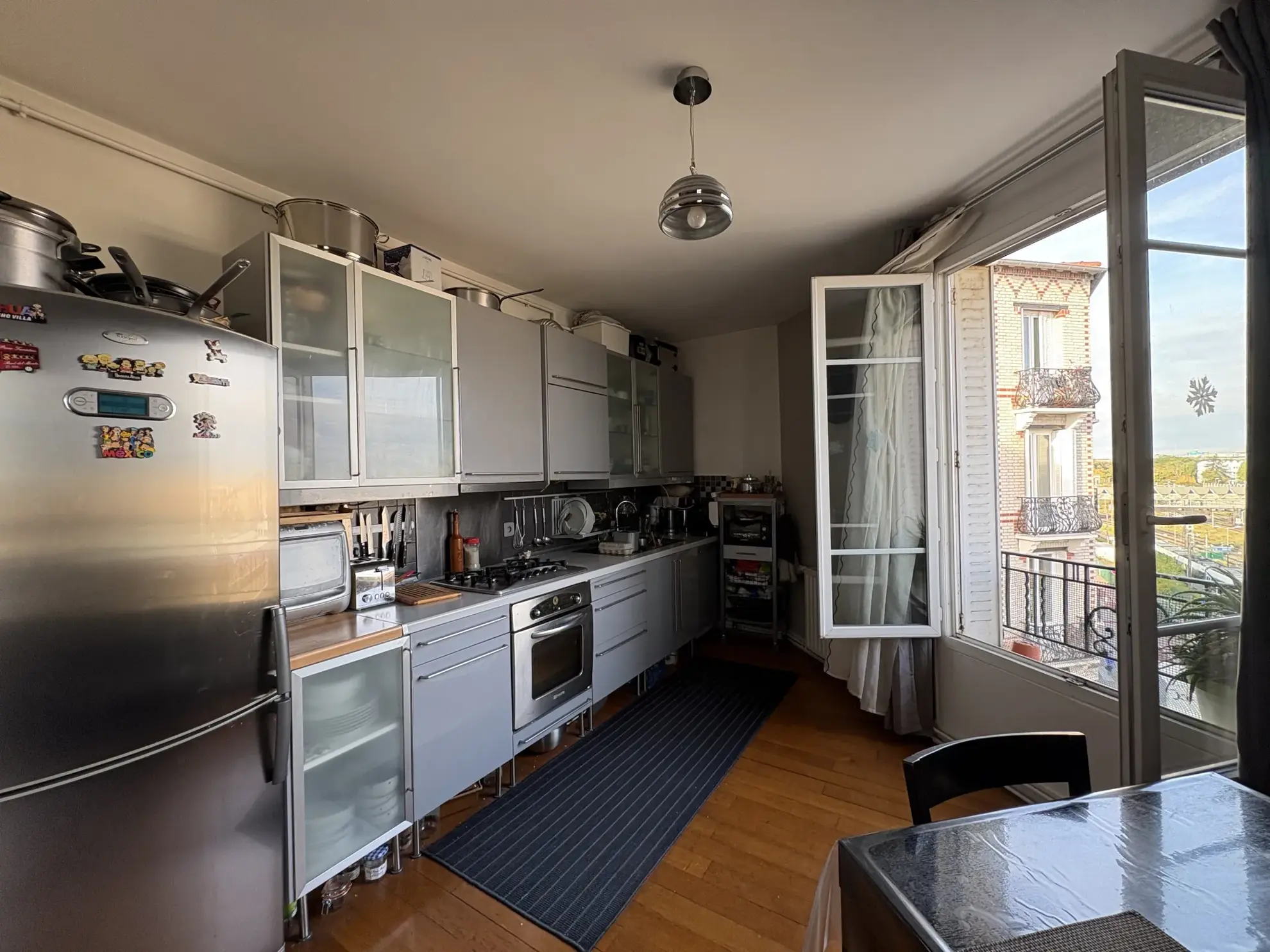 Appartement 3 pièces lumineux à Bondy proche RER E et T4, secteur recherché