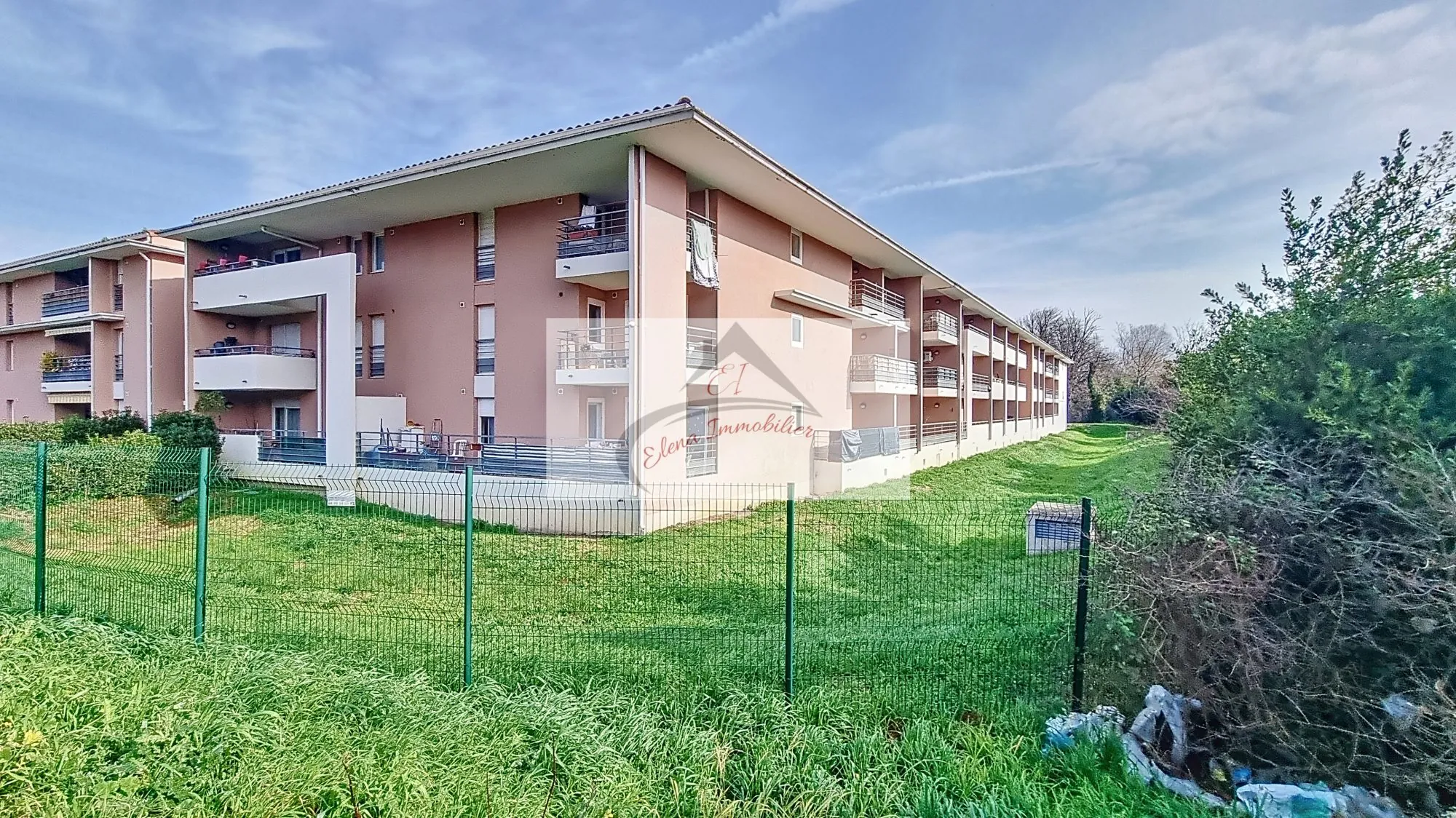 Appartement T2 avec terrasse et parking à vendre à Avignon Montfavet