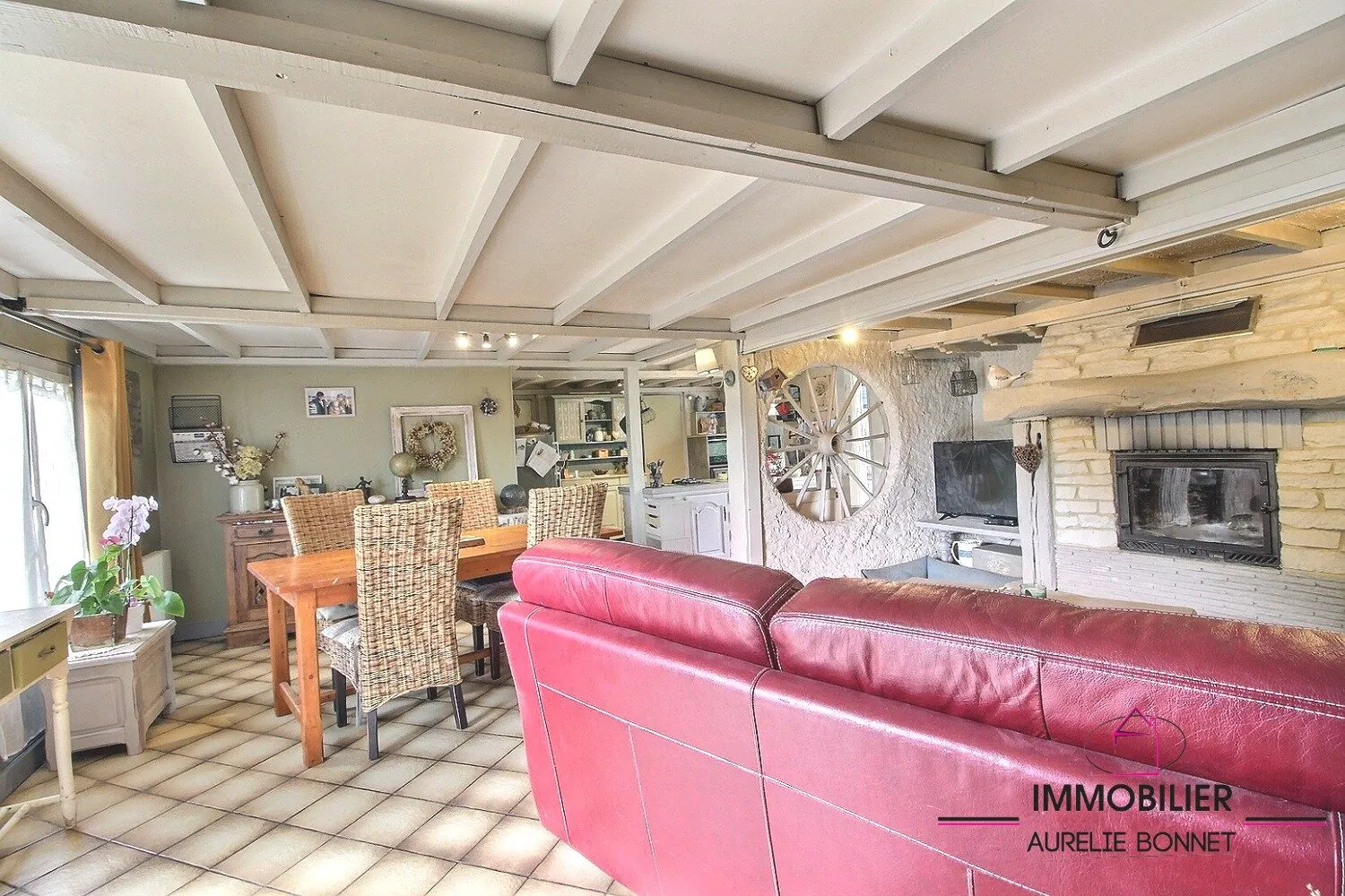 Maison de plain-pied à vendre près de Pont-l'Évêque avec jardin 