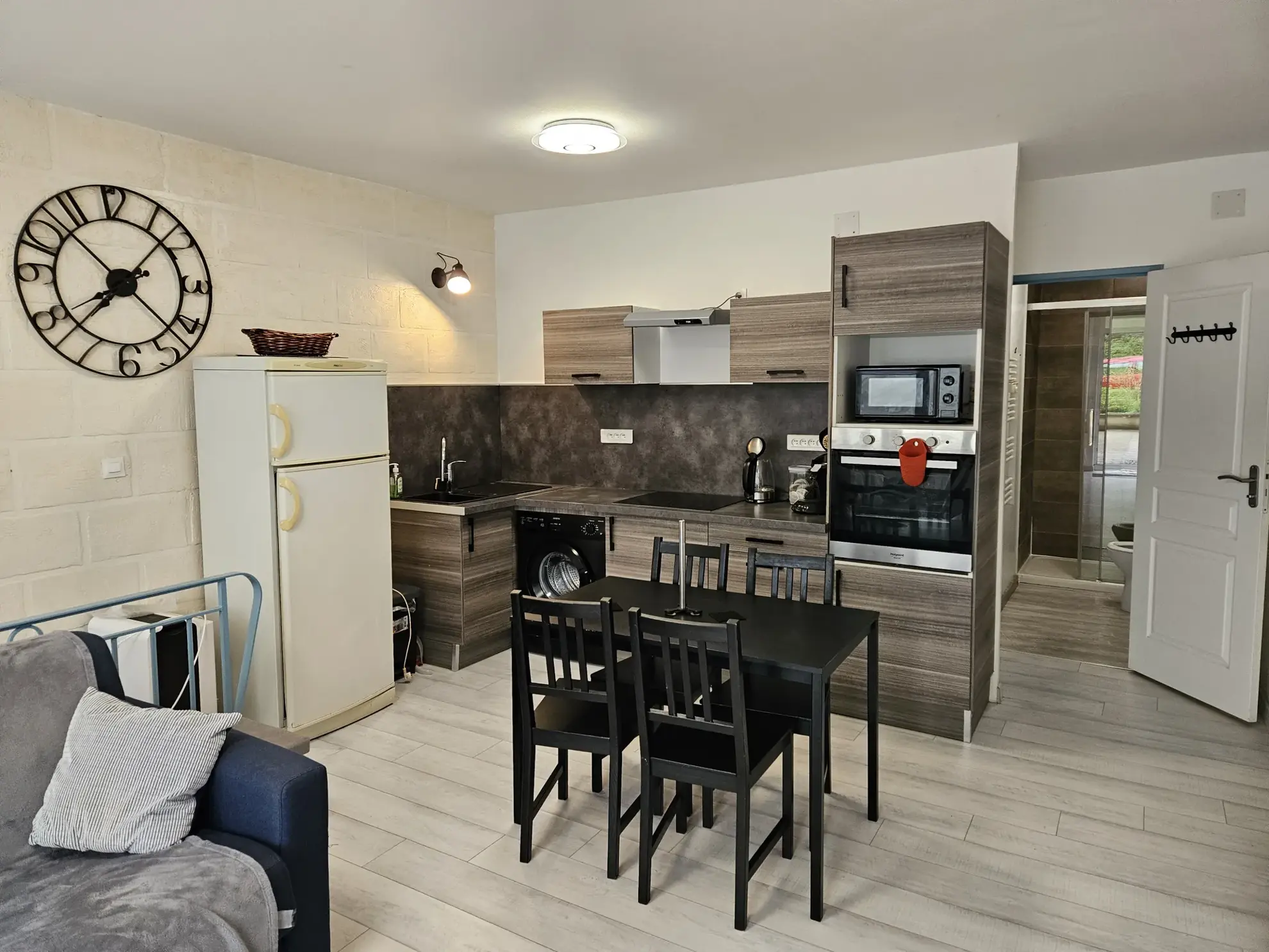 Appartement T2 rénové à Metz, loué 720€, idéal pour investissement locatif 