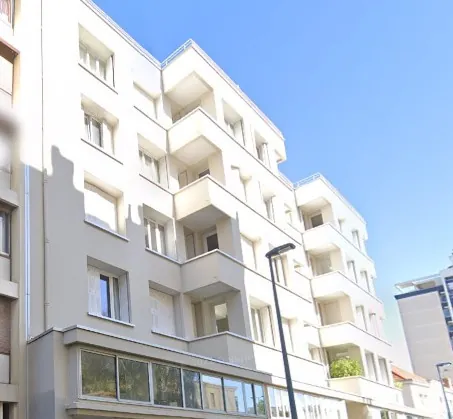 Appartement T4 de 78,83 m² à Clermont-Ferrand avec balcon et cave