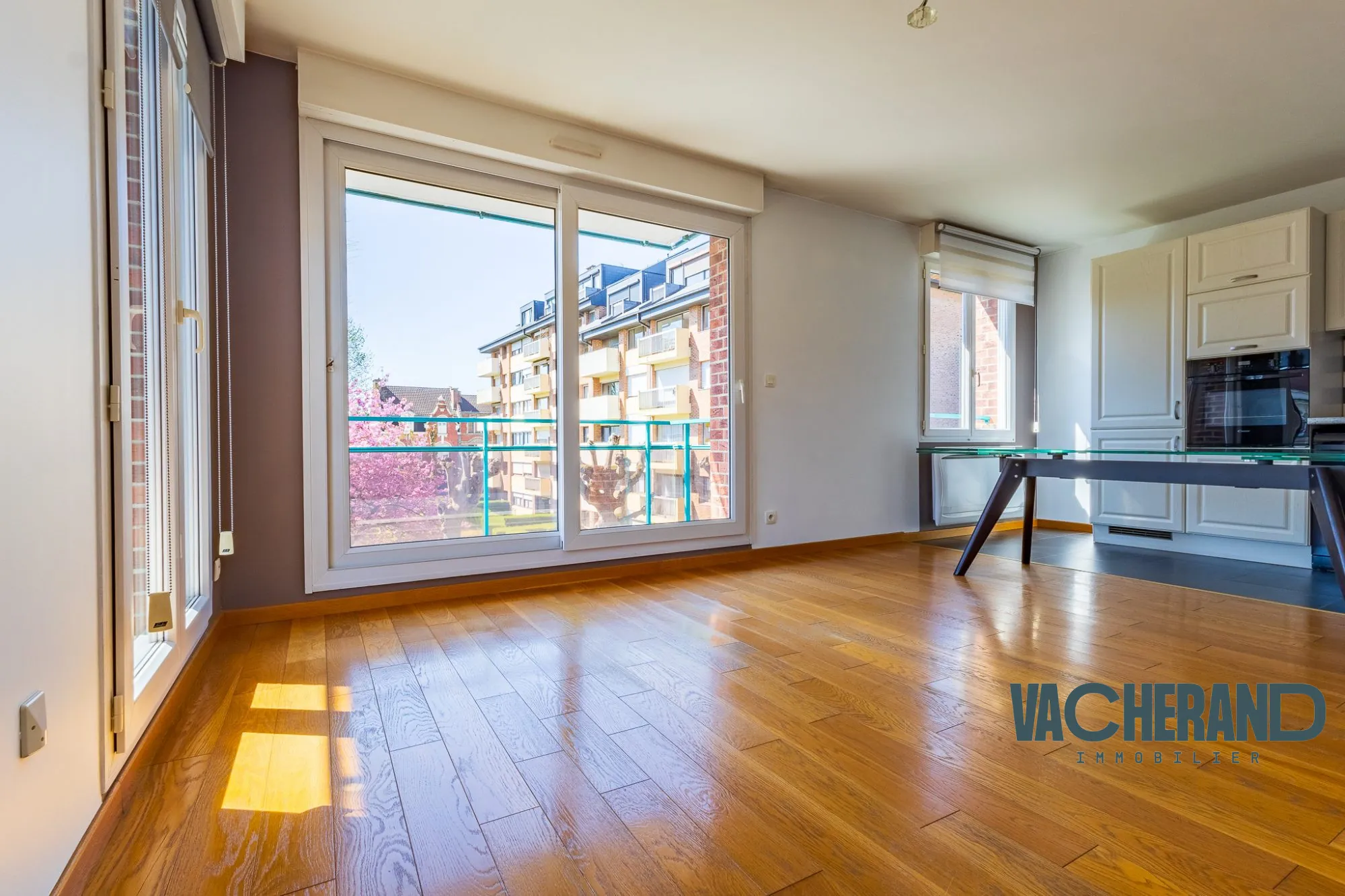 Appartement T3 rénové avec balcon et garage à Armentières 