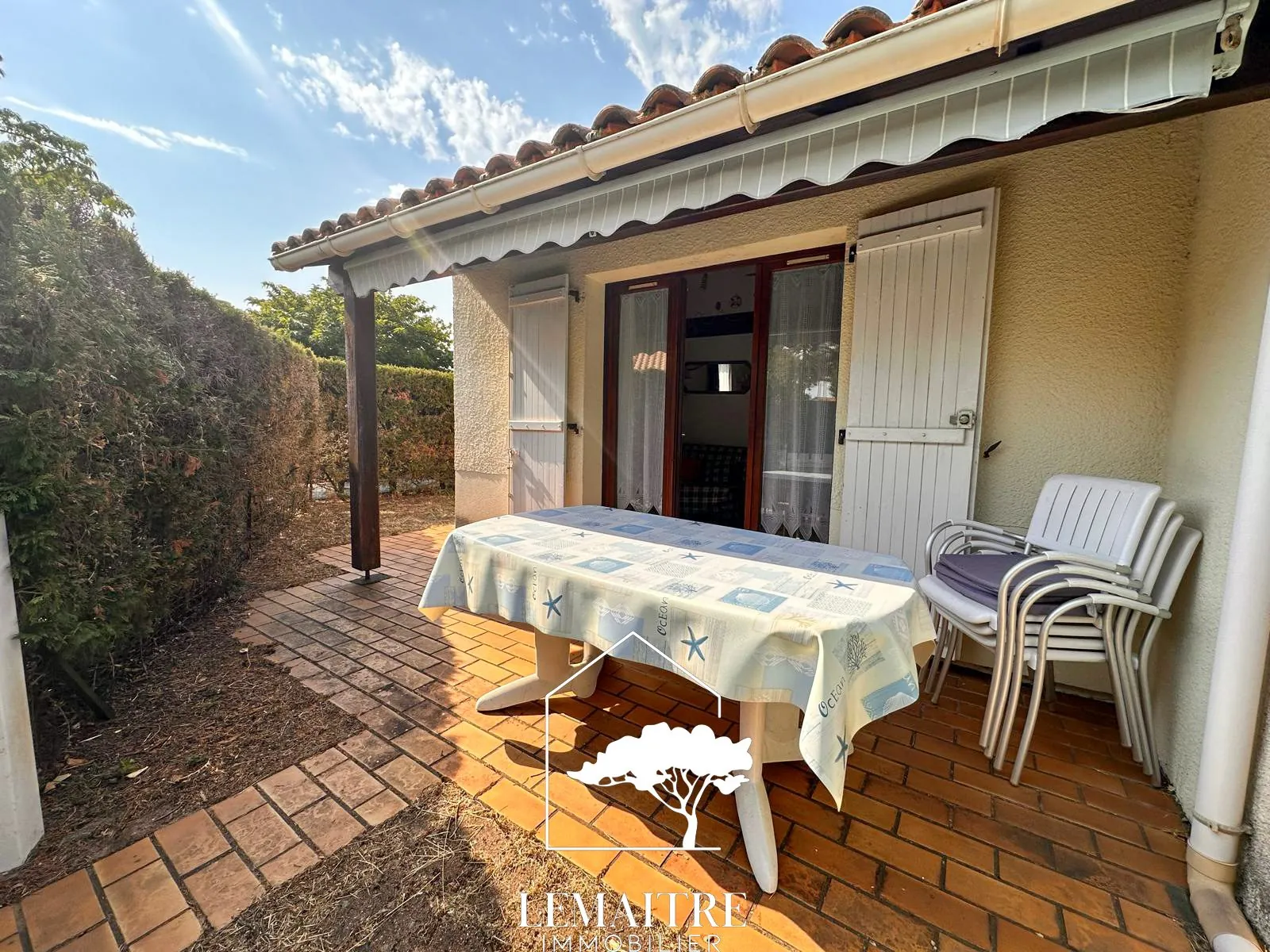 Villa d'angle avec piscine à La Palmyre, proche plage et centre-ville