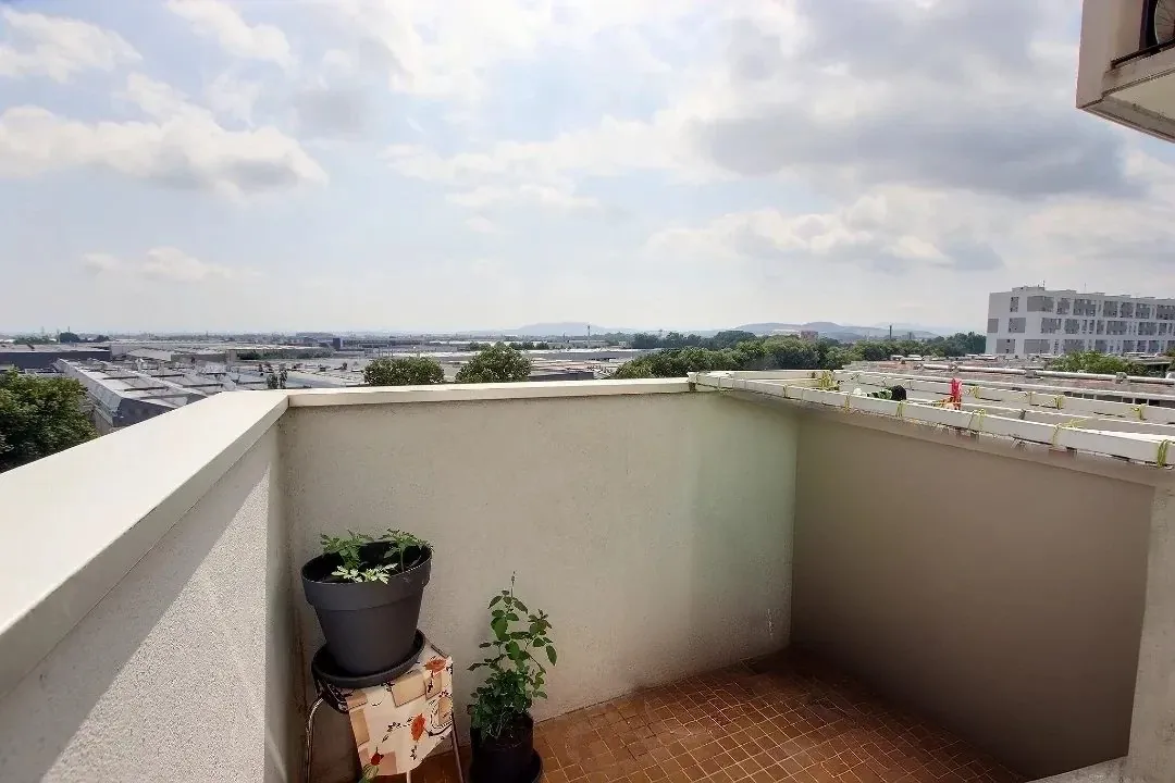 Appartement T4 à Clermont-Ferrand avec balcon, cave et forte rentabilité 