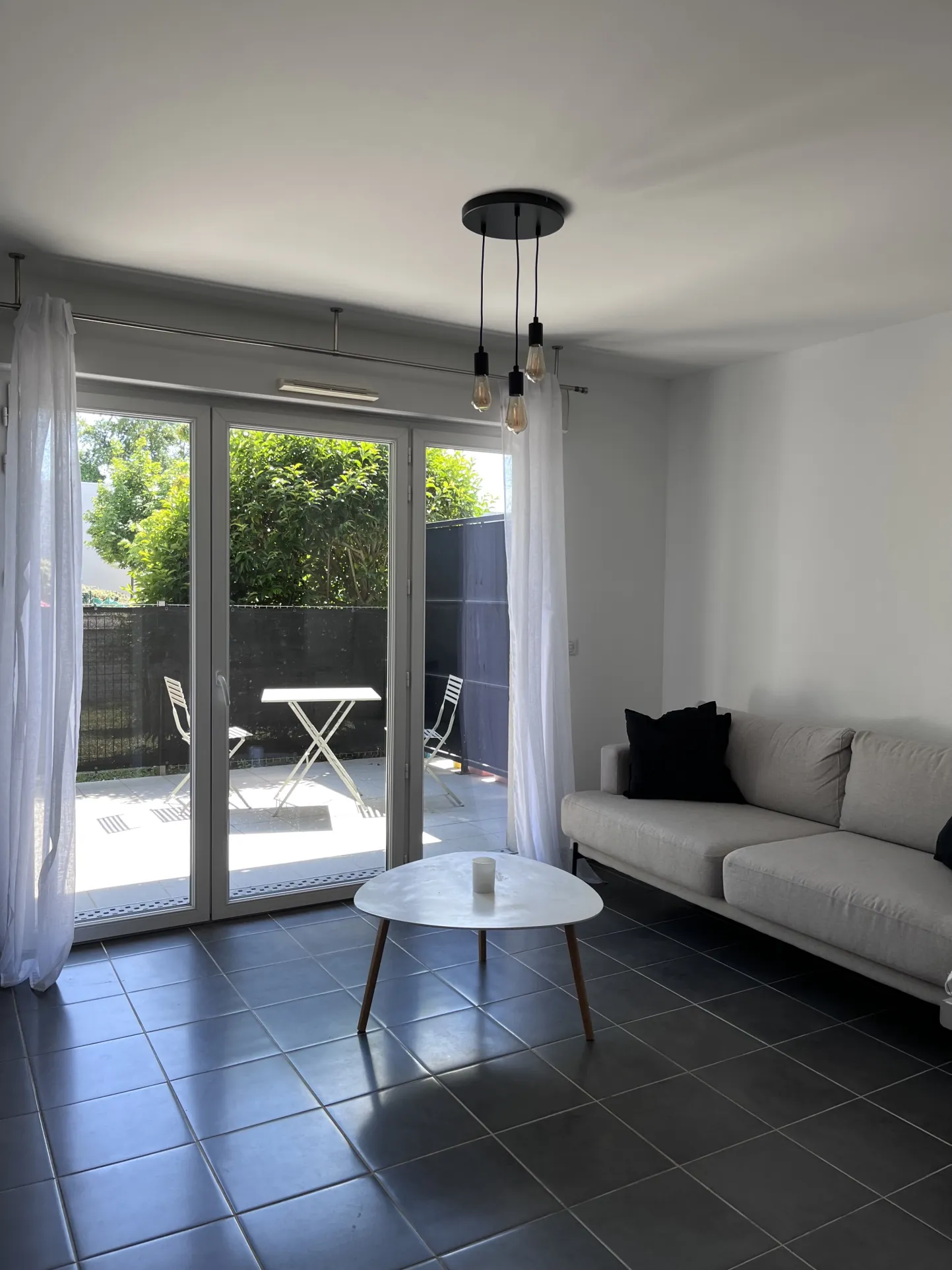 Bel appartement T2 de 43 m² avec parking à Eysines près de Bordeaux 