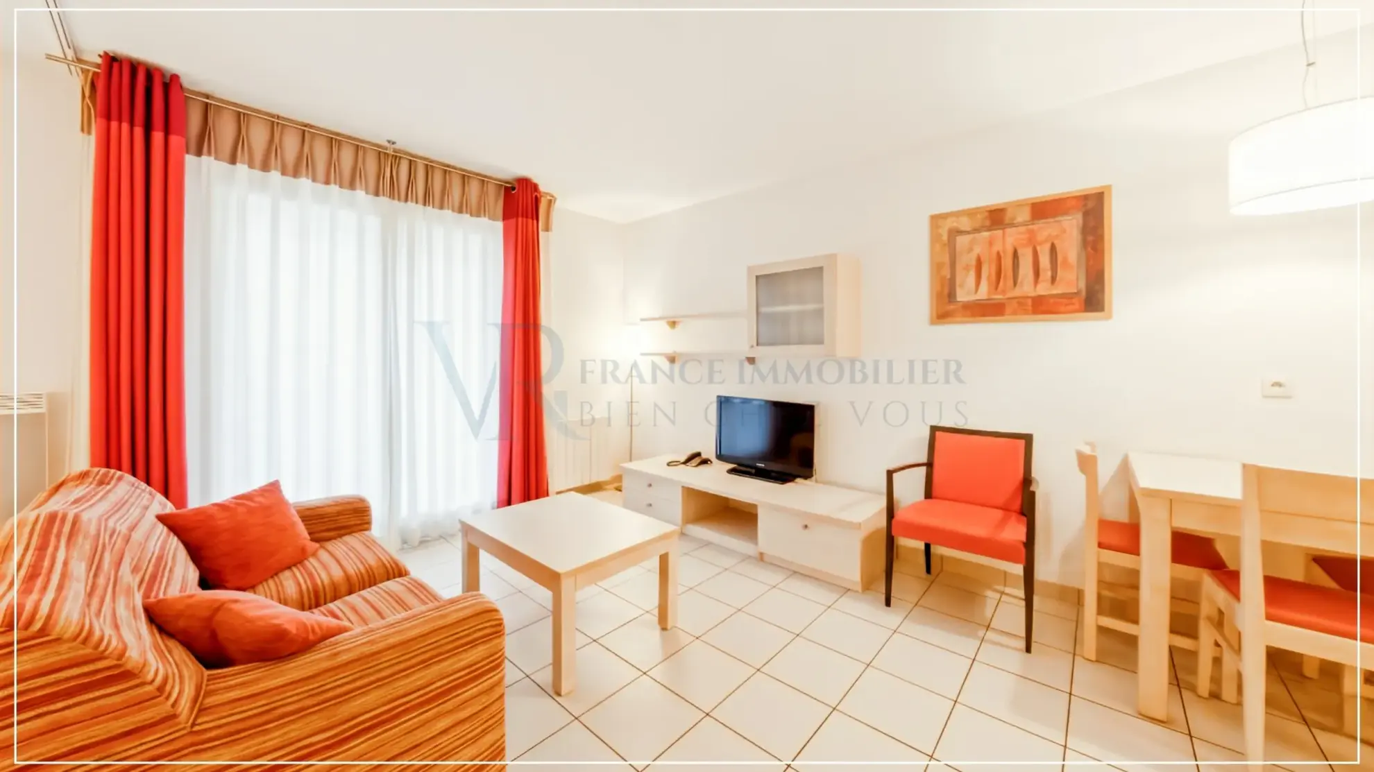 Studio meublé avec balcon et parking à Divonne-les-Bains - Investissement rentable