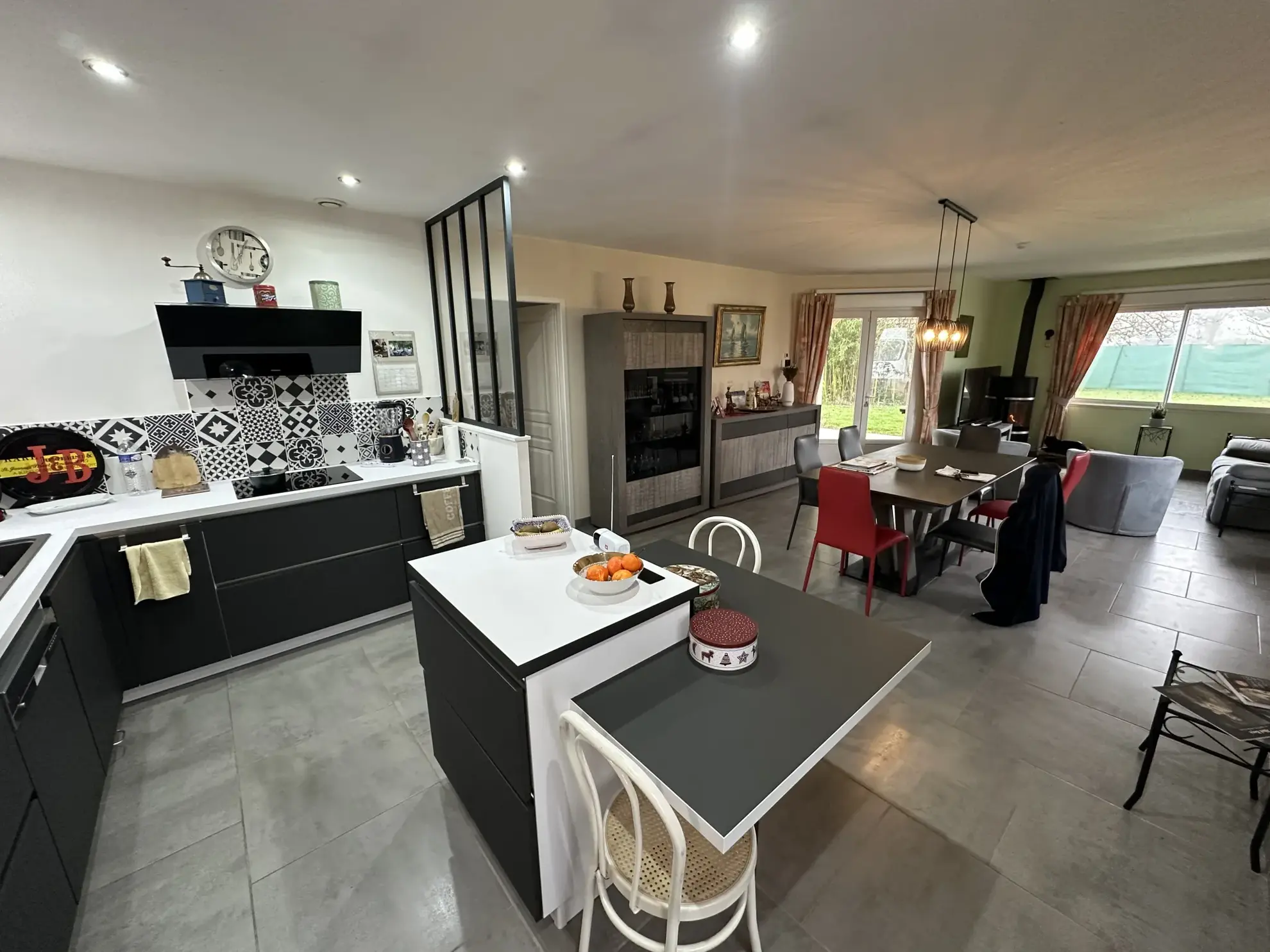 Maison à Miramont-de-Guyenne avec 3 chambres, ossature bois, confort et panneaux solaires 