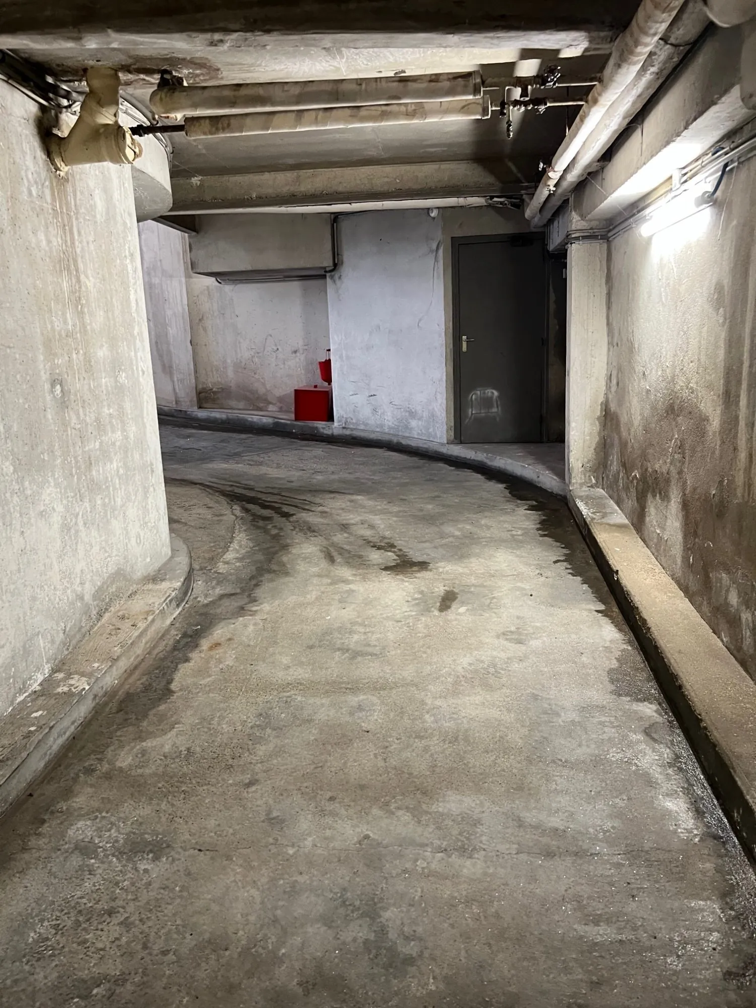 Garage fermé 15ème arrondissement Paris - Box de 10,32 m² à vendre 